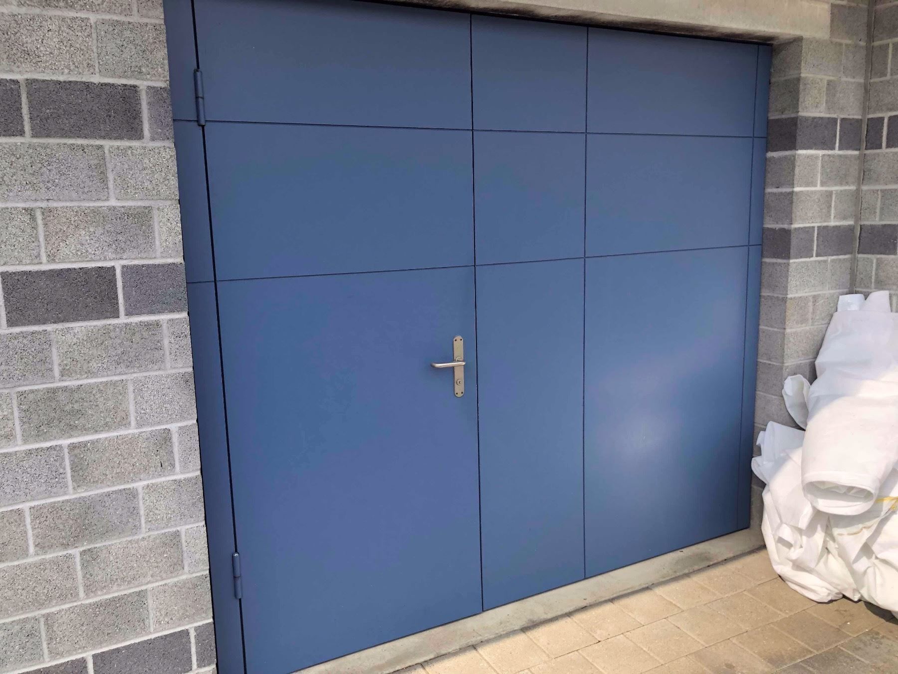 Elektrisches Garagentor | Kaufen auf Ricardo