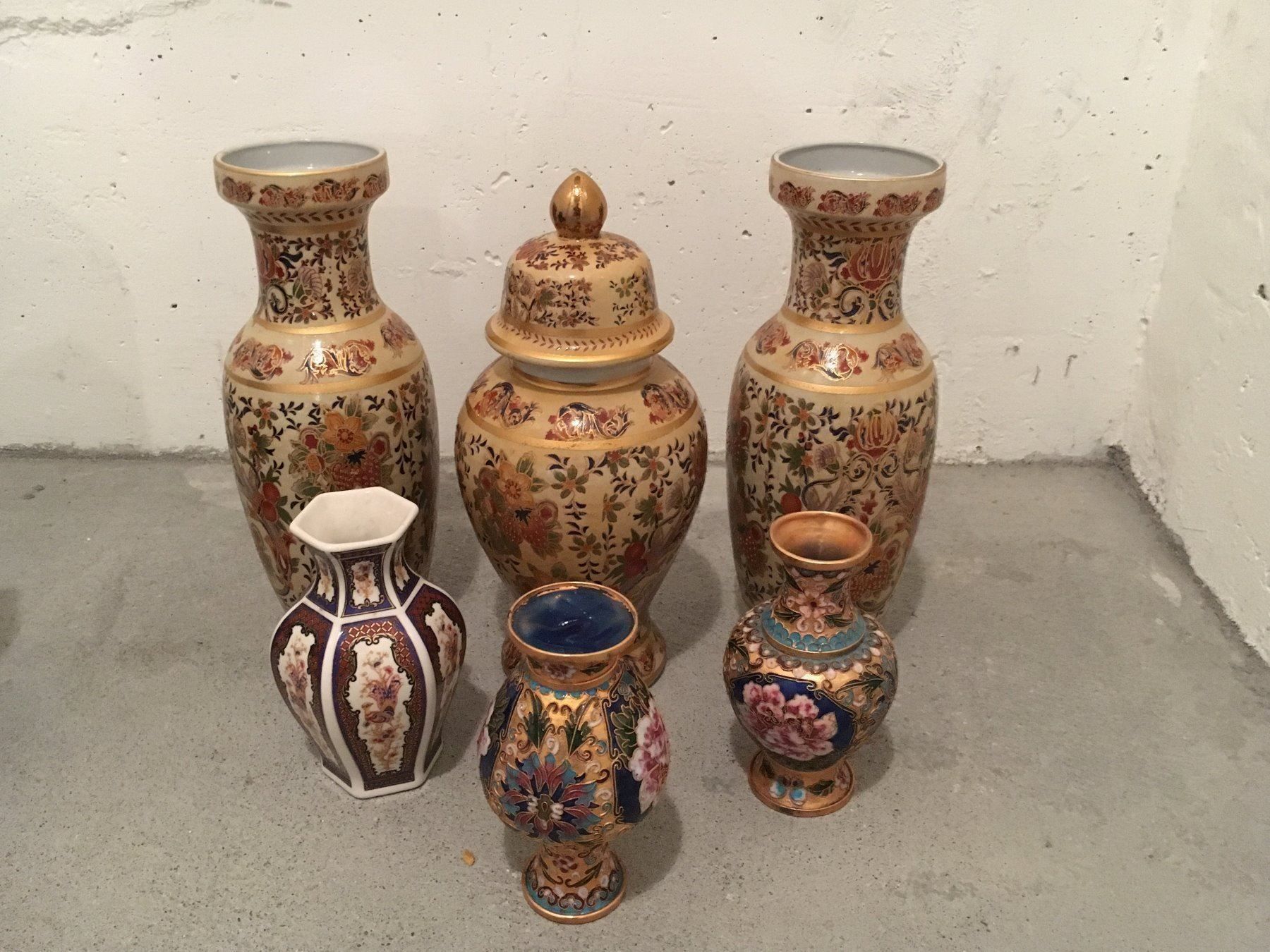 Vase mit Deckel aus Keramik / Höhe 31cm kaufen auf Ricardo