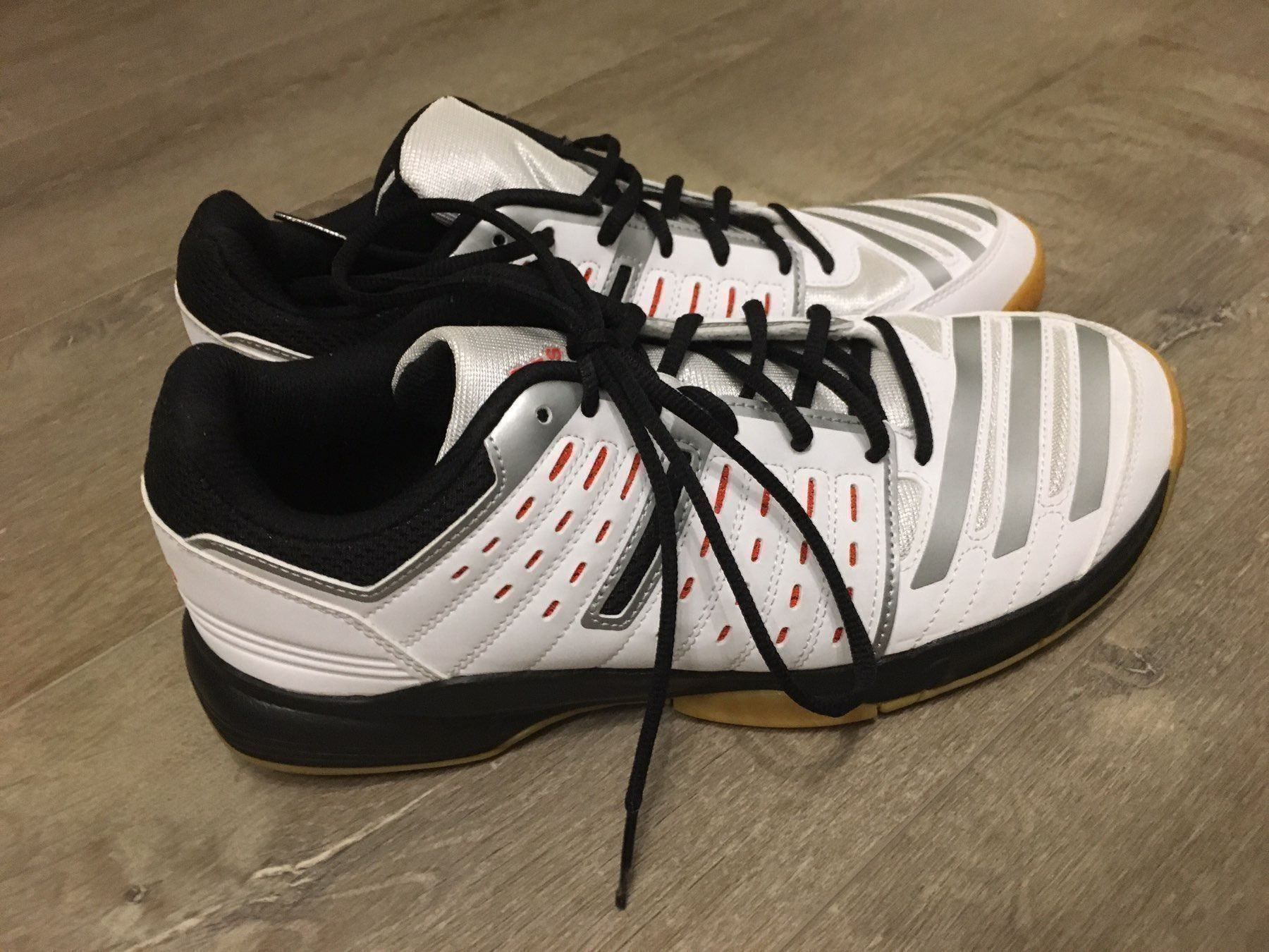 Adidas Turnschuh kaufen auf Ricardo