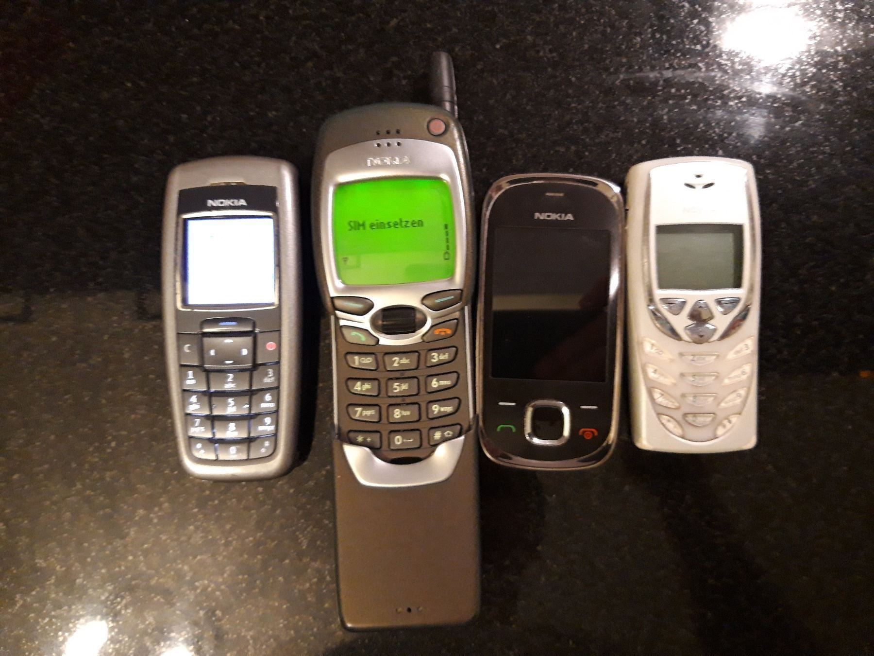 4 alte Nokia Handys | Kaufen auf Ricardo