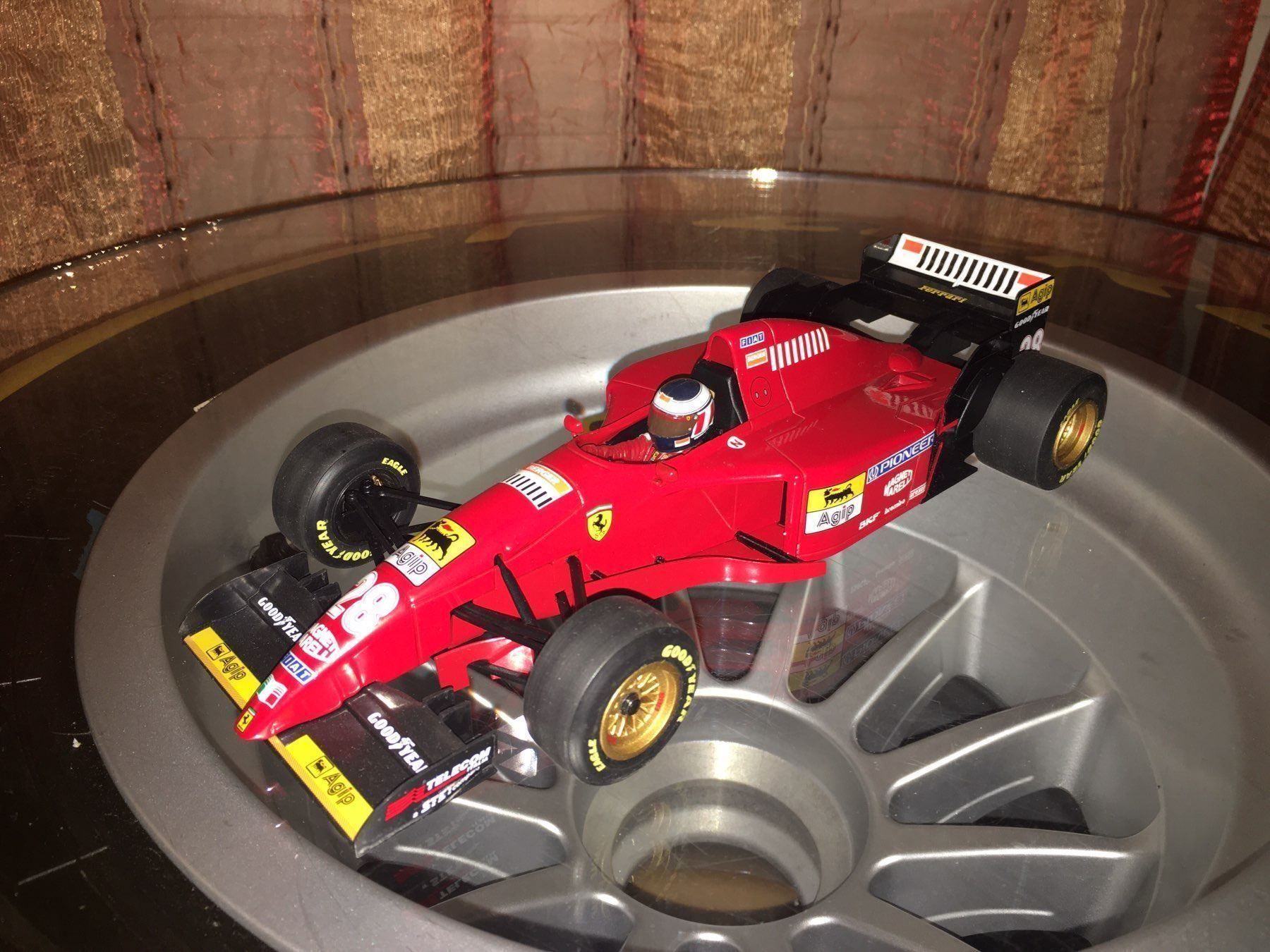 F1 Ferrari 412 T2 G Berger 1 18 Kaufen Auf Ricardo