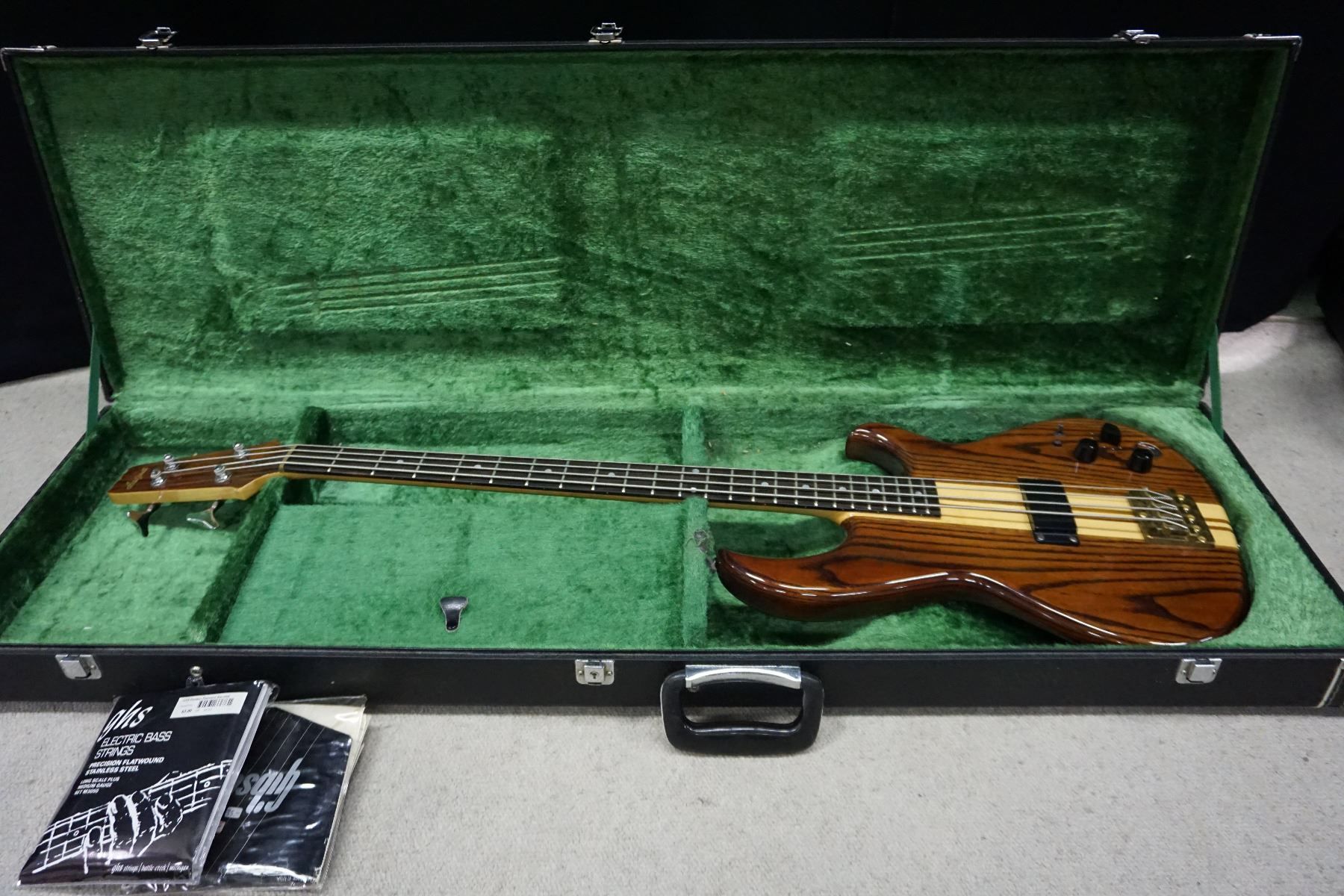 Aria Pro II SB1000 Bass ULTRA RARE!!! acheter sur Ricardo