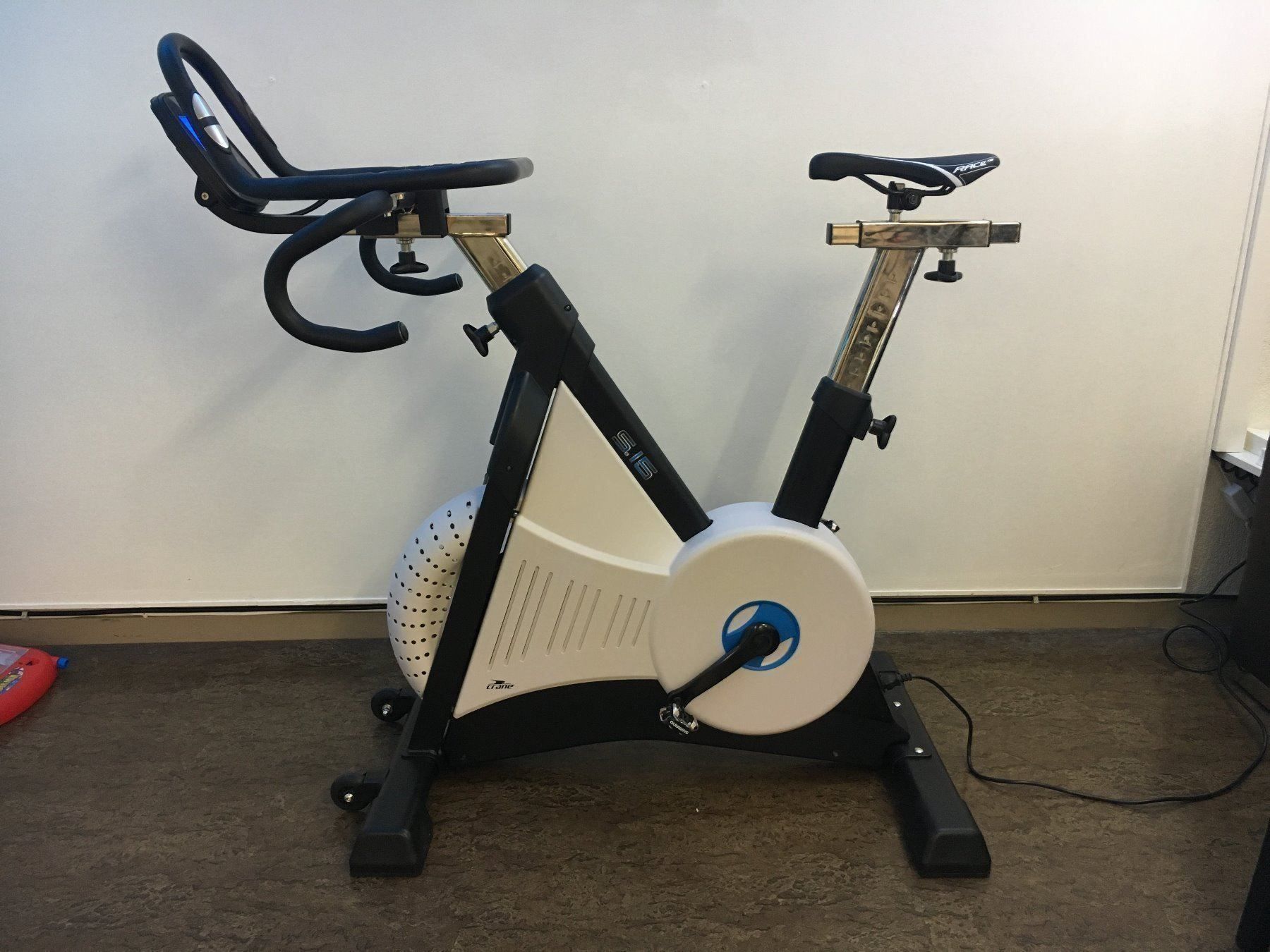 crane spin bike 54150