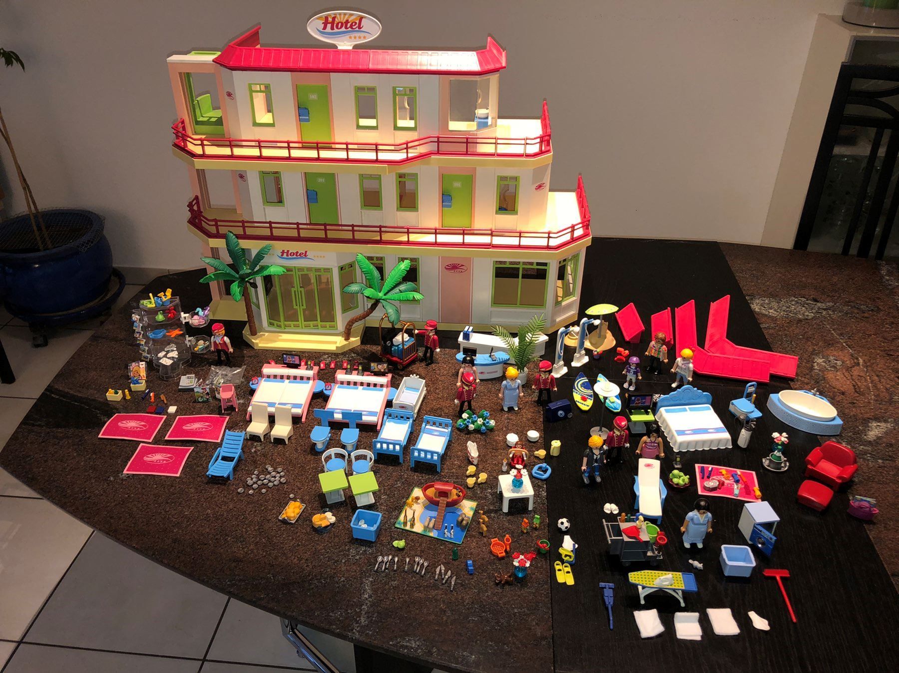 Playmobil Hotel RiesenSet!!!!!!!!!!!!!! kaufen auf Ricardo