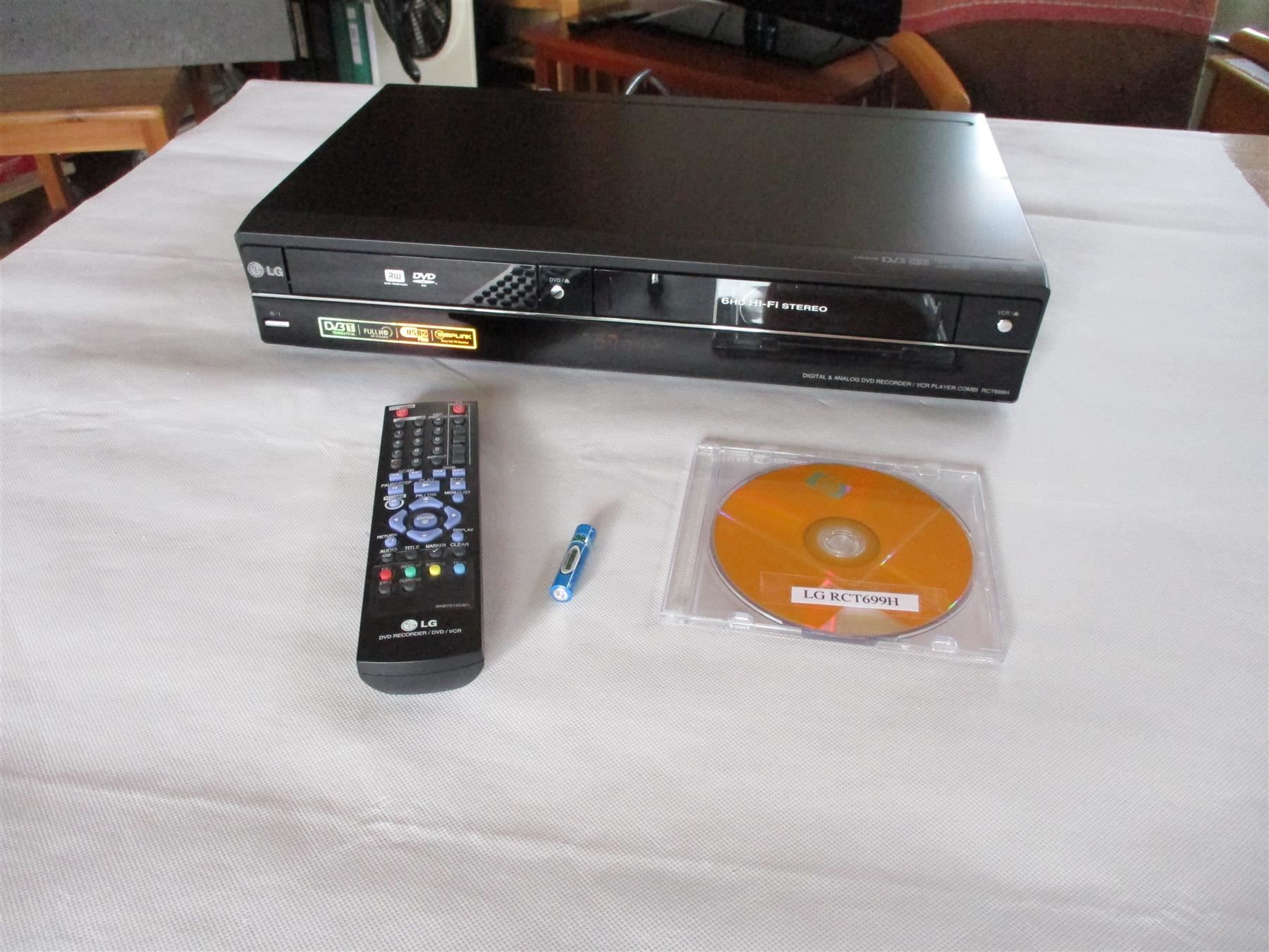 VHS/DVD KombiRecorder LG RCT699H Kaufen auf Ricardo