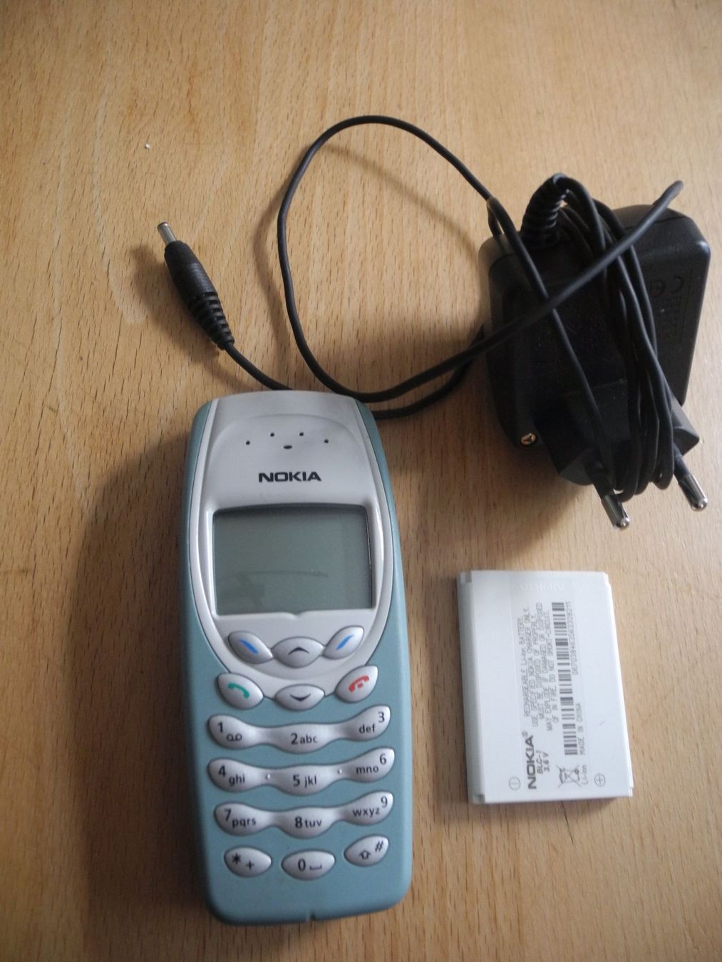 Nokia Handy Kult Antik Alt Akku kaufen auf Ricardo