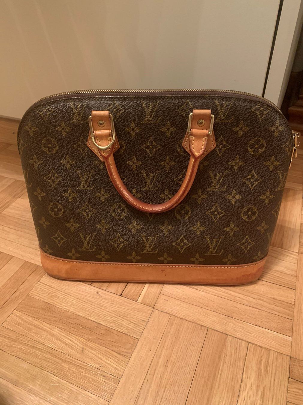 louis vuitton alma used