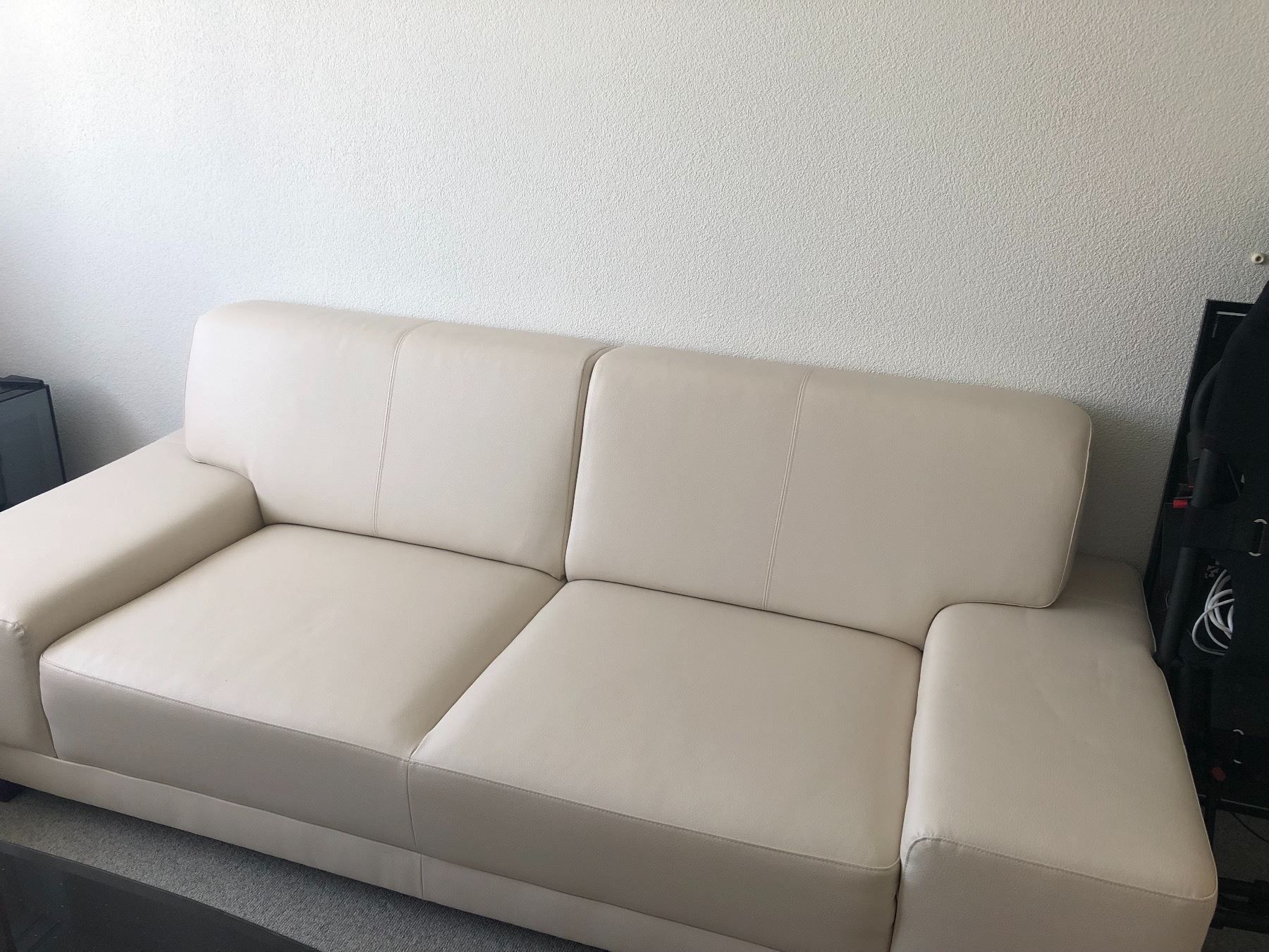 Kunstleder Sofa 2 Stück (Beige) kaufen auf Ricardo