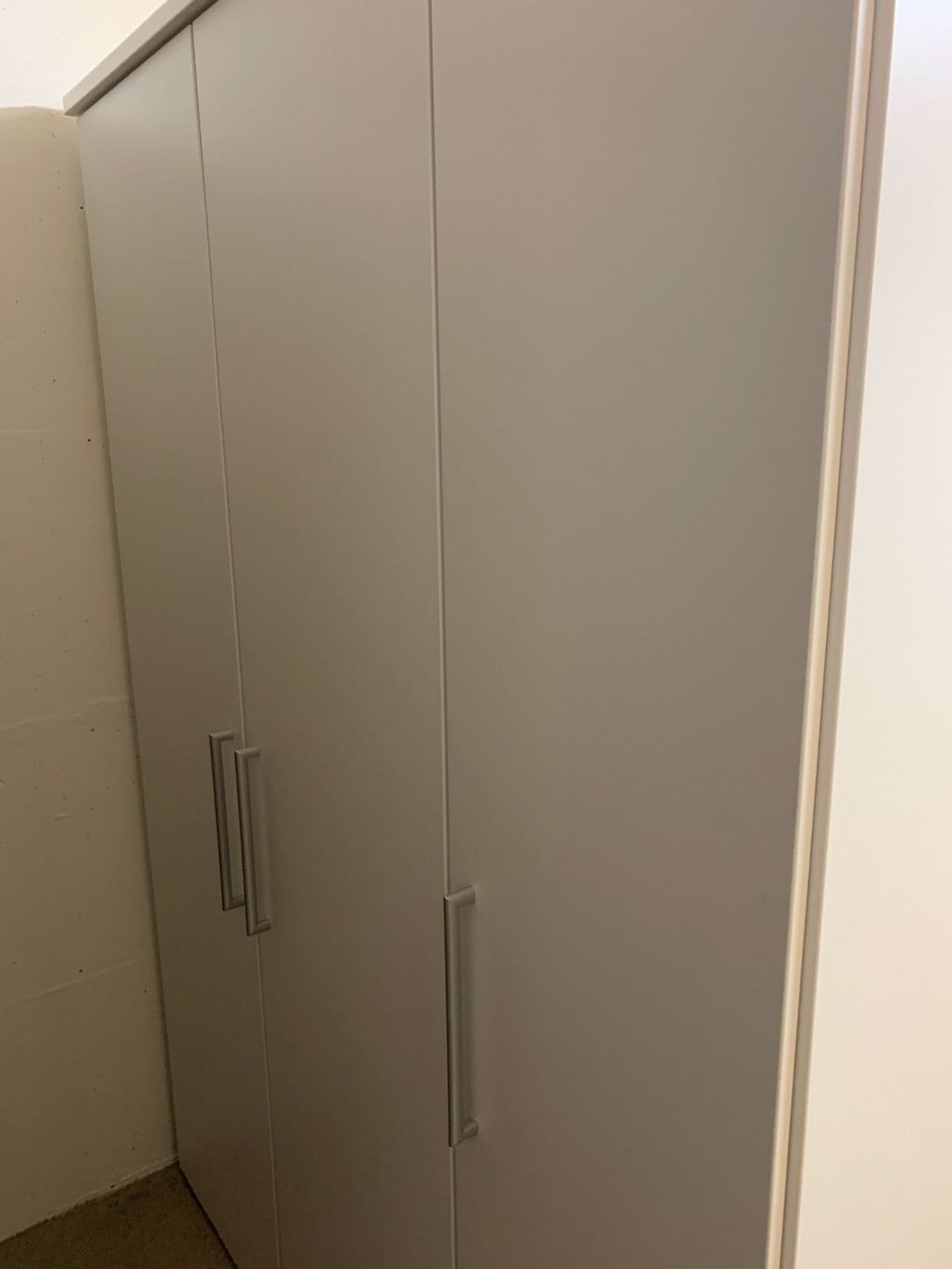 Kleiderschrank weiss mit 3 Türen | Kaufen auf Ricardo