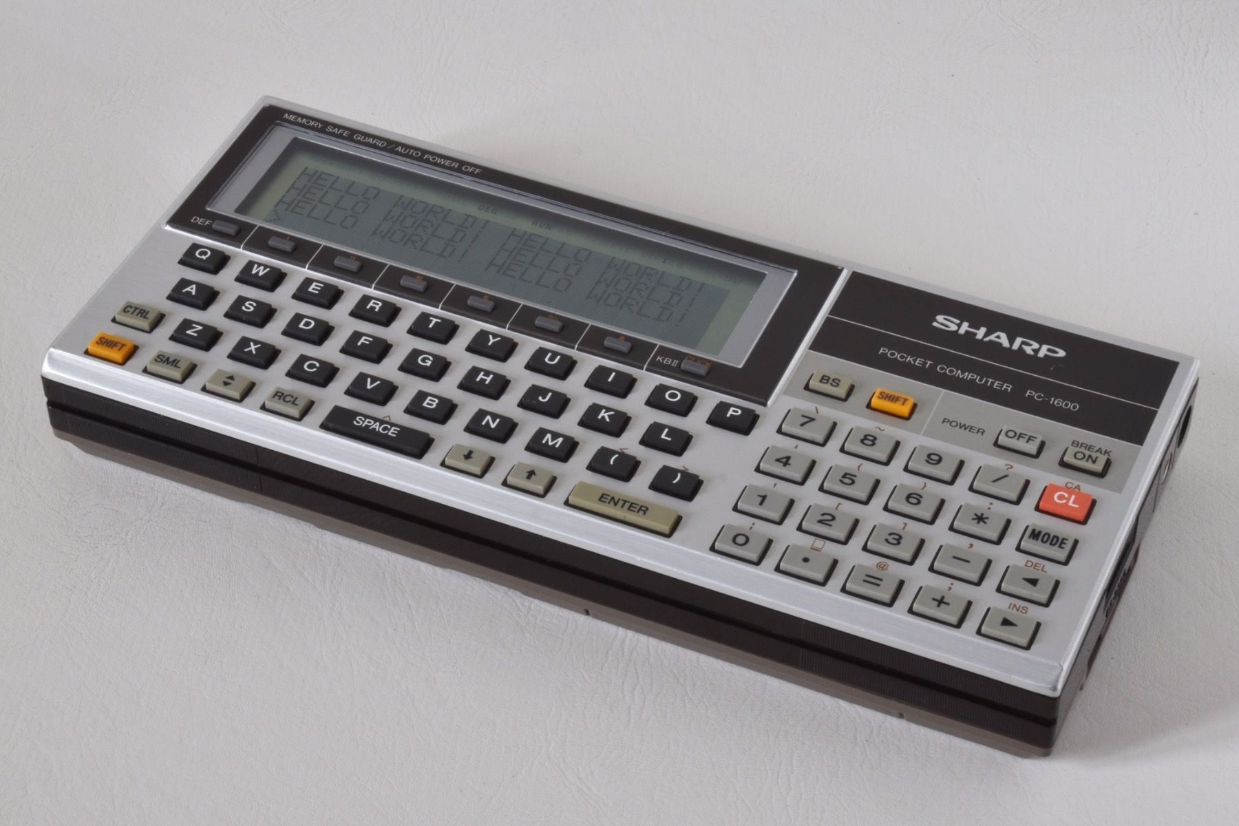 Sharp PC1600 kaufen auf Ricardo