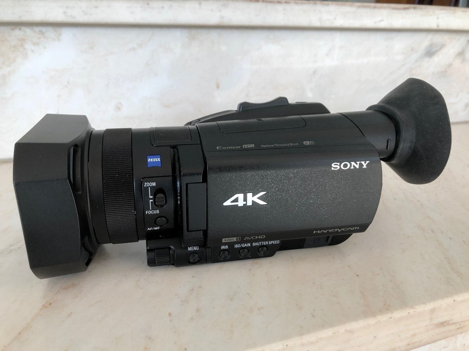 SONY FDR-AX 700 Camcorder kaufen auf Ricardo