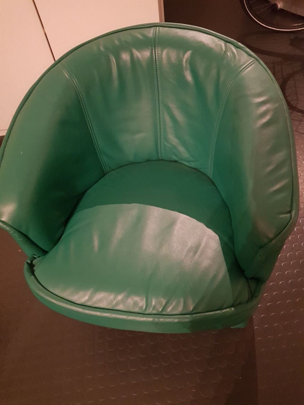 Zwei Clubsessel in frisches Grün. | Kaufen auf Ricardo