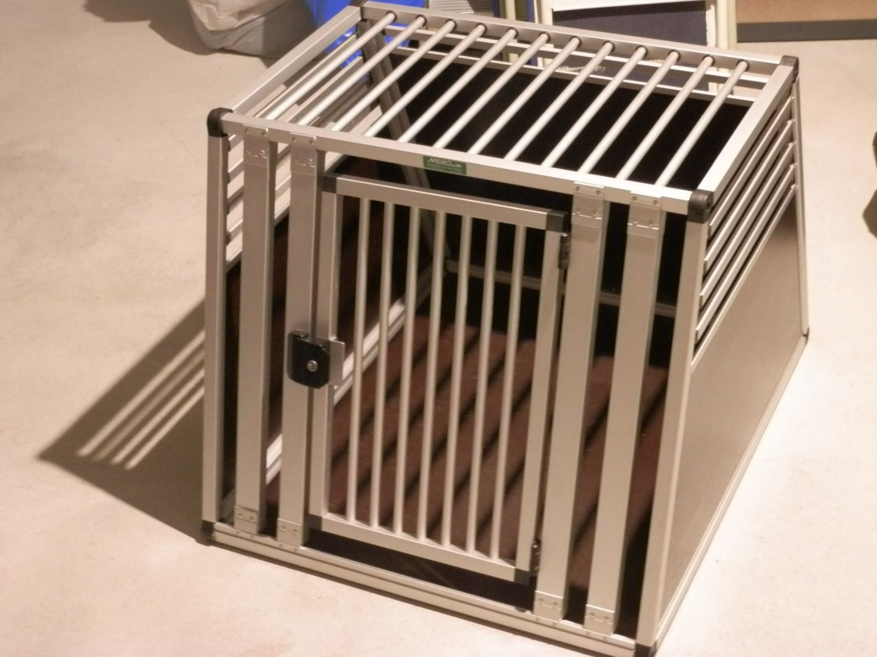 Grosse Hundebox für Transport von Meiko kaufen auf Ricardo