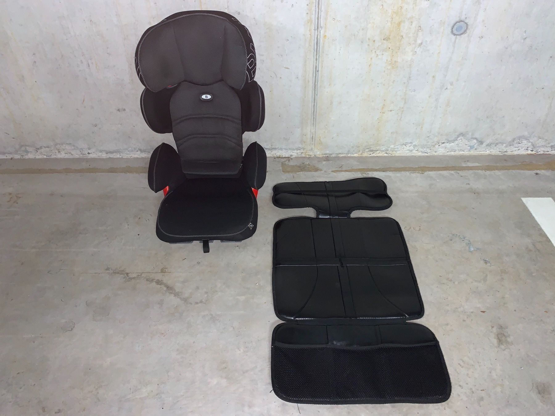 Bmw junior seat