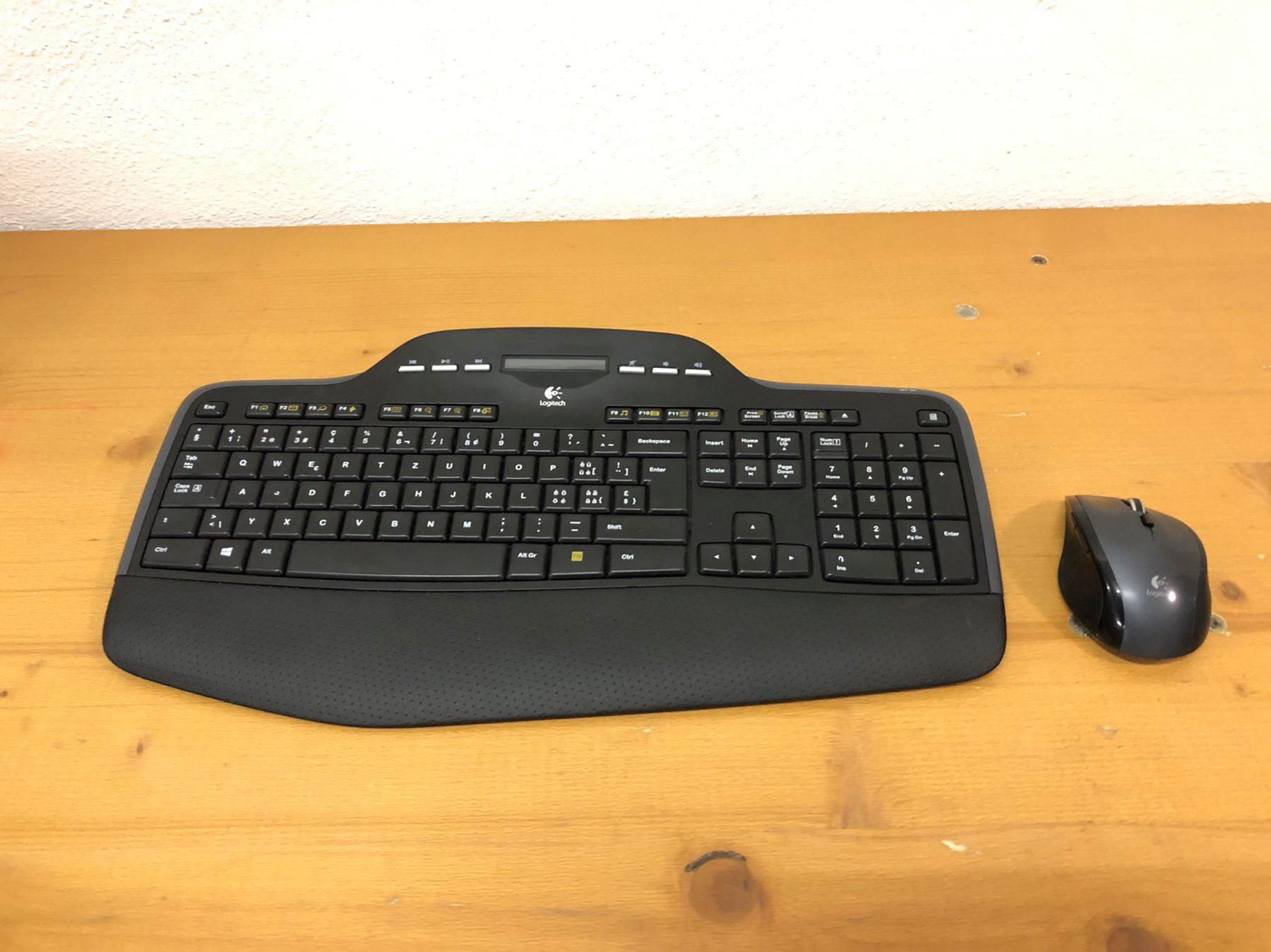 Logitech mk700 mk710 не видит клавиатуру