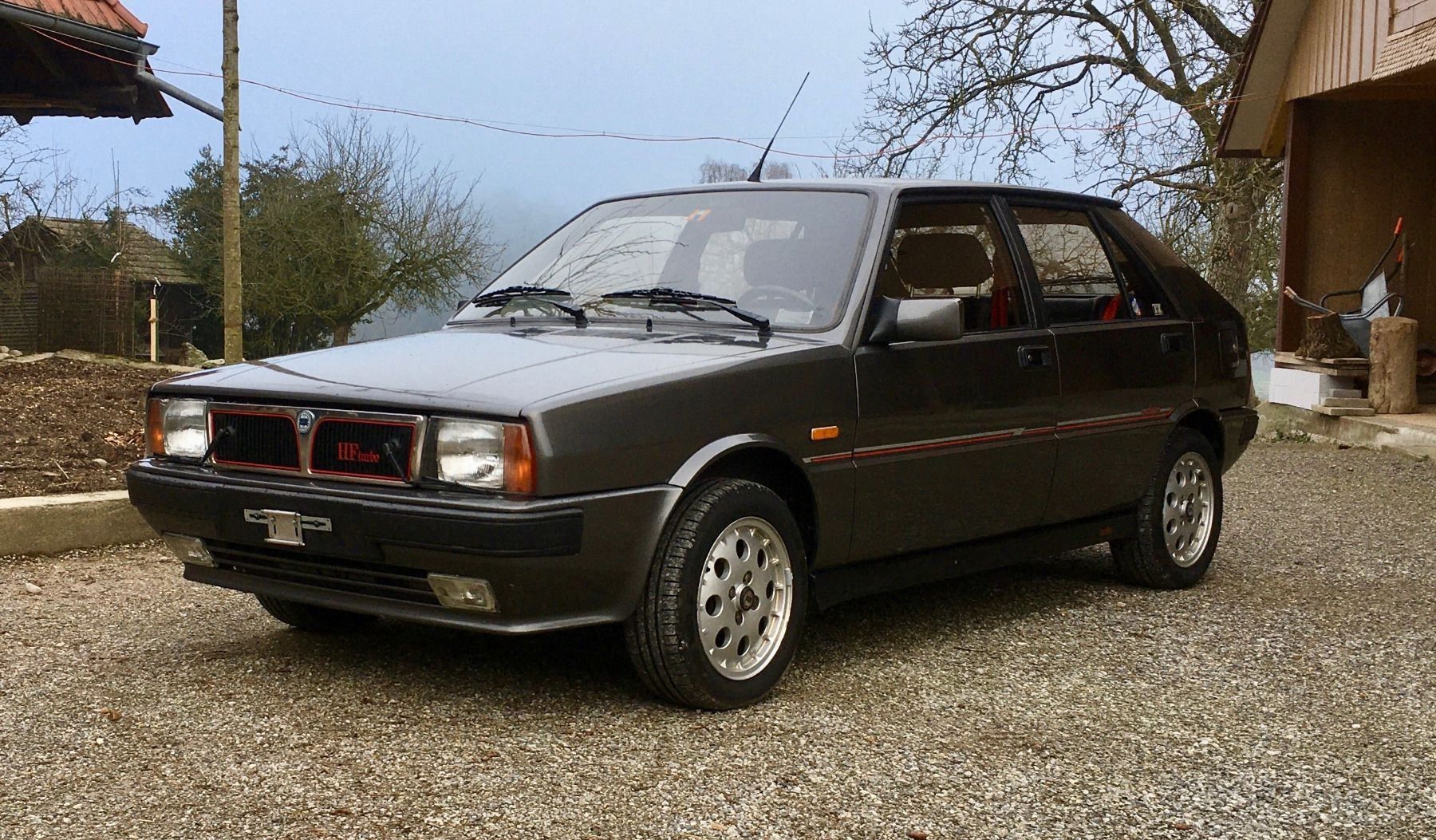 Lancia delta hf