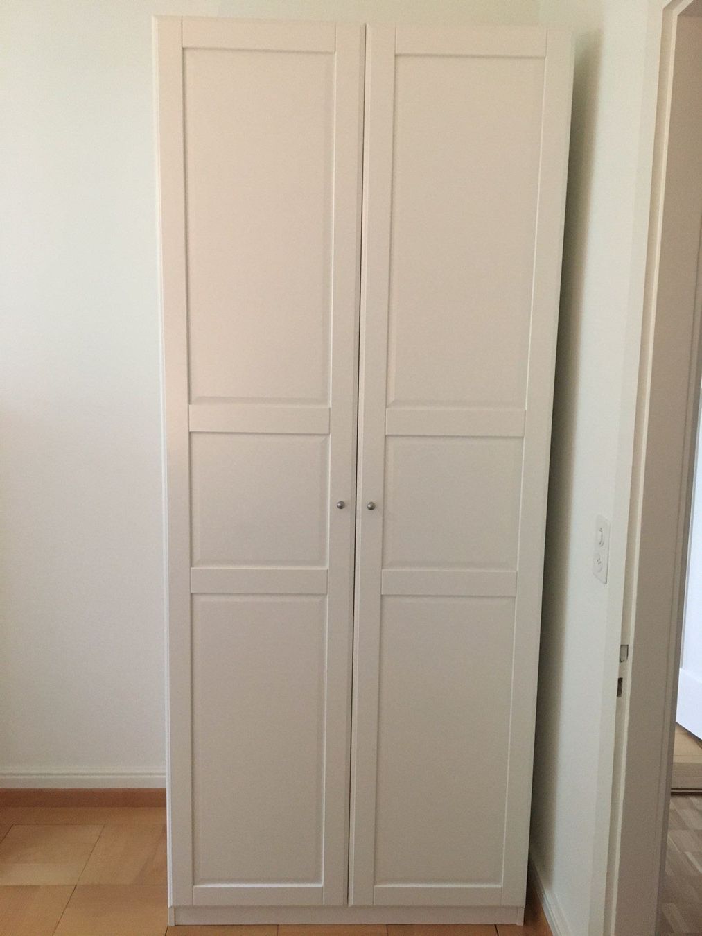 Ikea Pax Kleiderschrank Mit Grimo Turen Kaufen Auf Ricardo