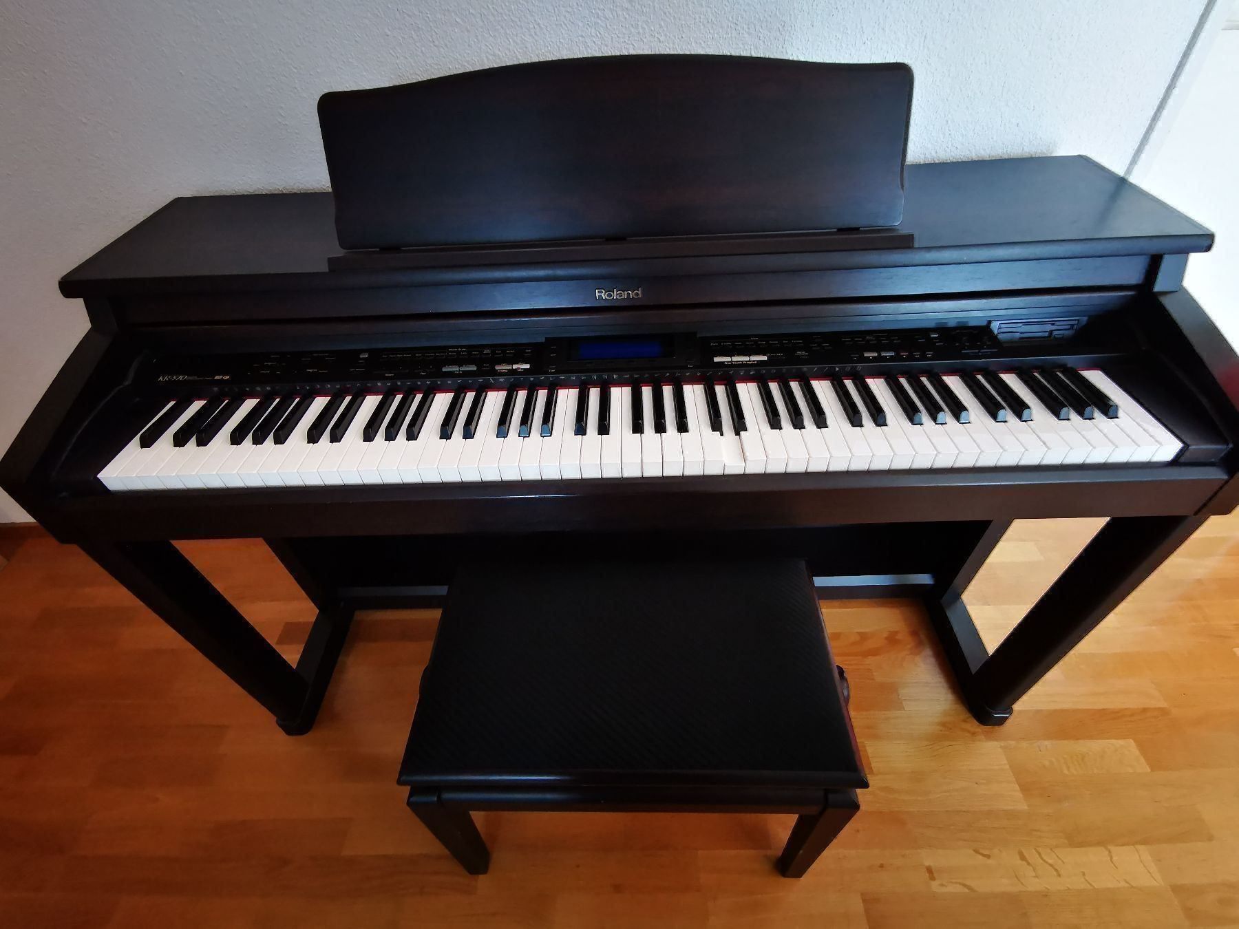 Roland KR570 Digital Piano Kaufen auf Ricardo