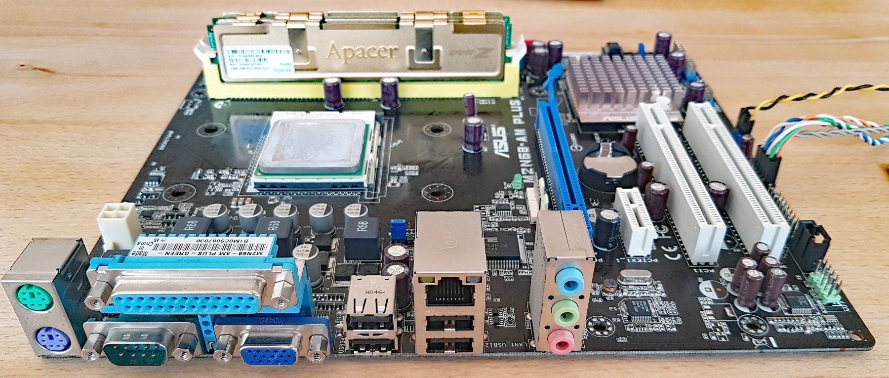 asus-motherboard-m2n68-am-plus-kaufen-auf-ricardo
