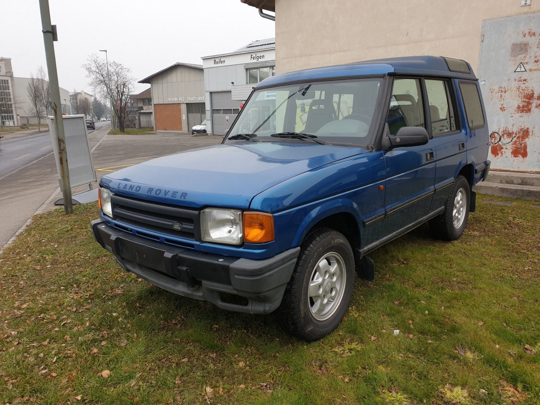 Land rover discovery v8