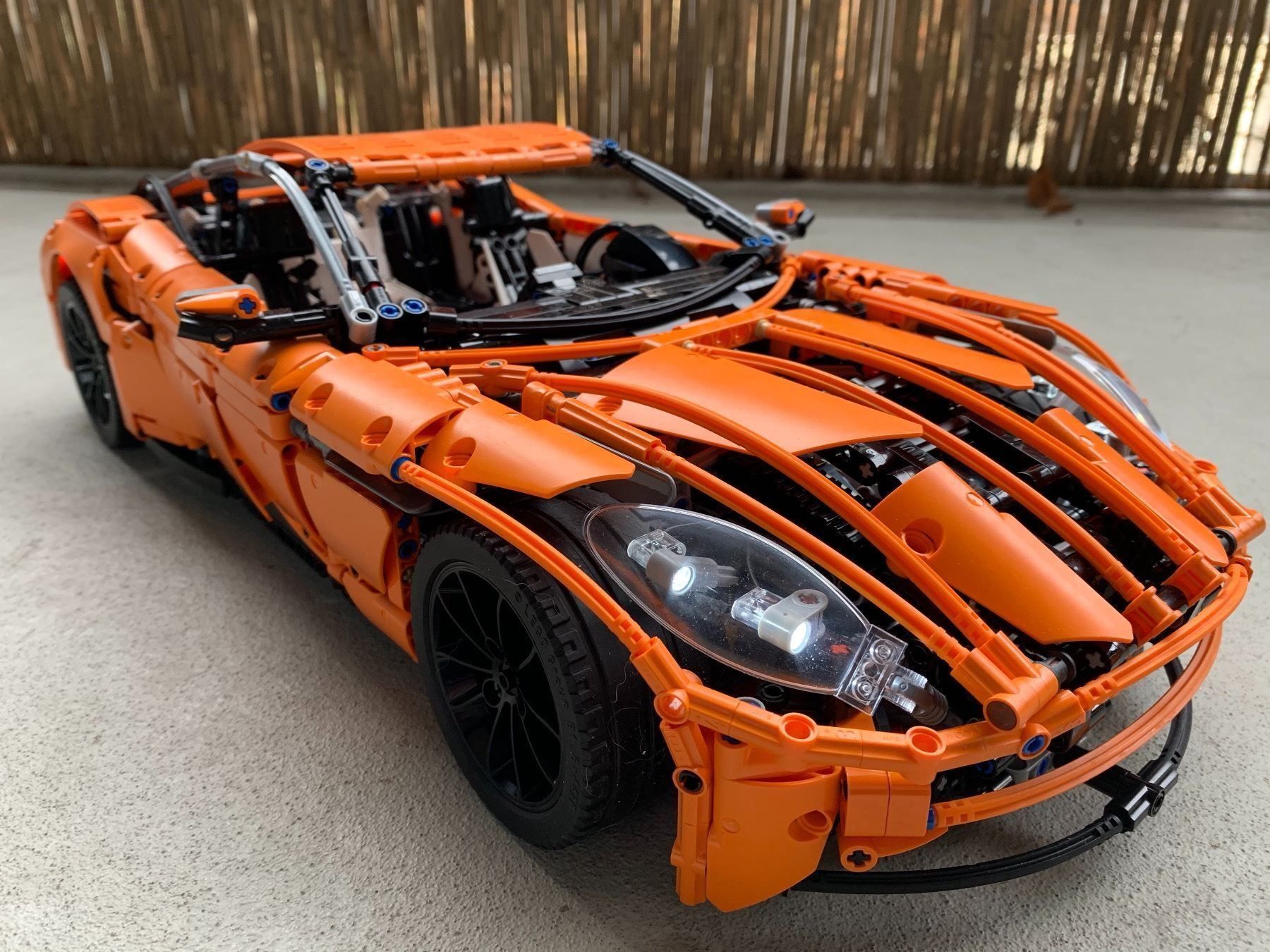 Lego aston martin