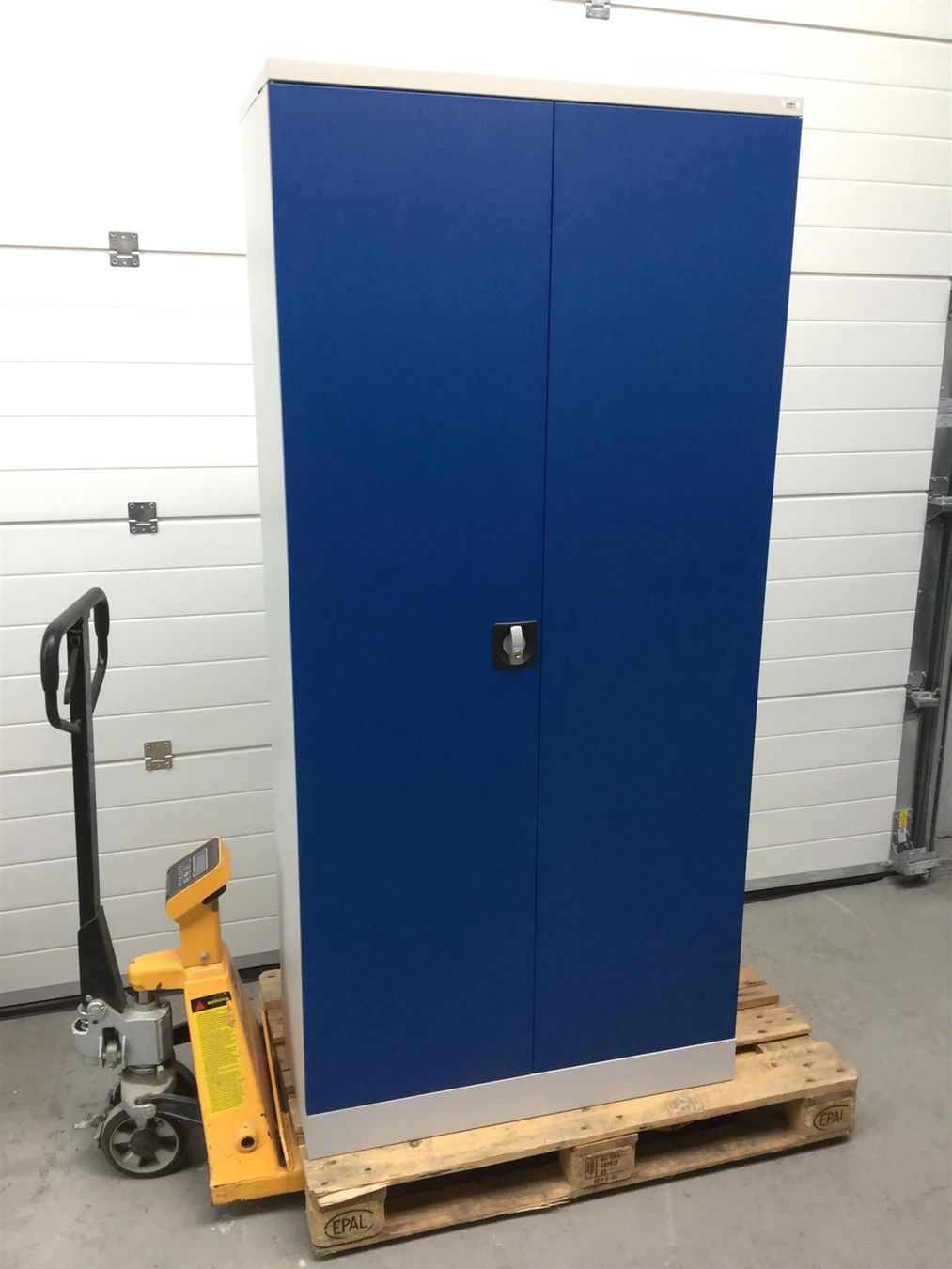 Metallschrank | Kaufen auf Ricardo