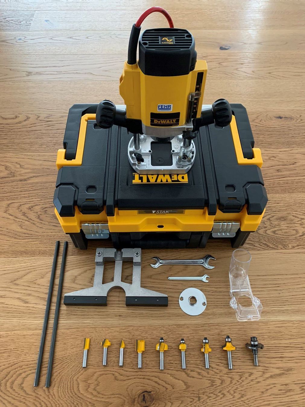 dewalt oberfräse 1400 watt