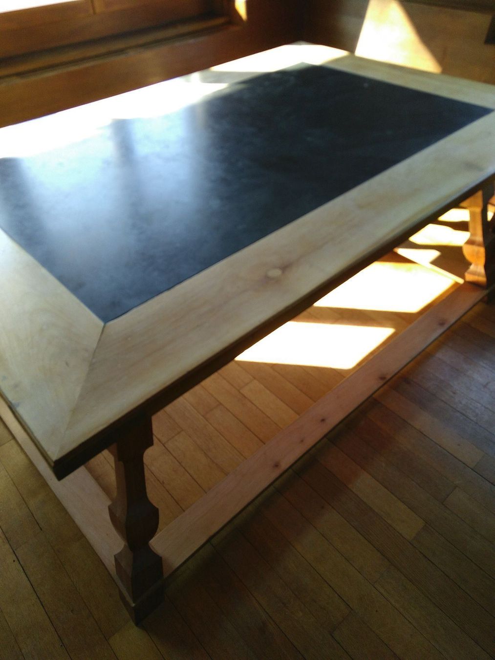 Grosser Tisch mit Schieferplatte | Kaufen auf Ricardo