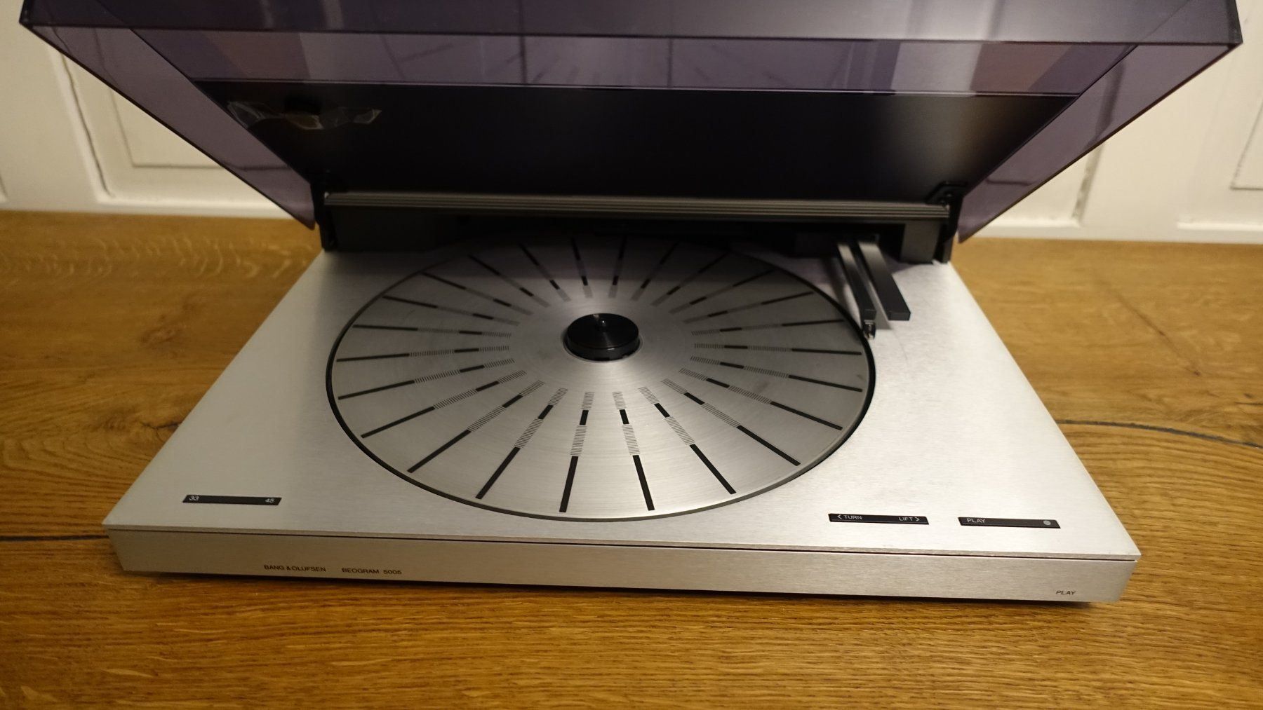 Bang & Olufsen Plattenspieler BEO5005 Acheter sur Ricardo