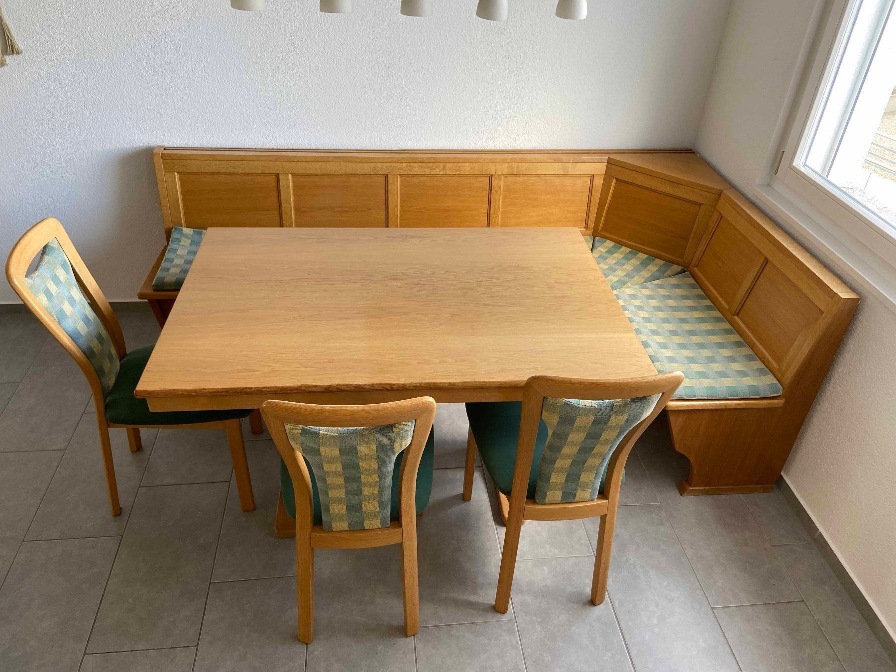 Eckbank mit Tisch und 3 Stühlen | Kaufen auf Ricardo