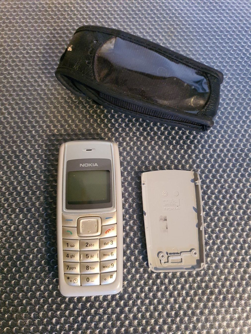 Nokia 1110i разъемы