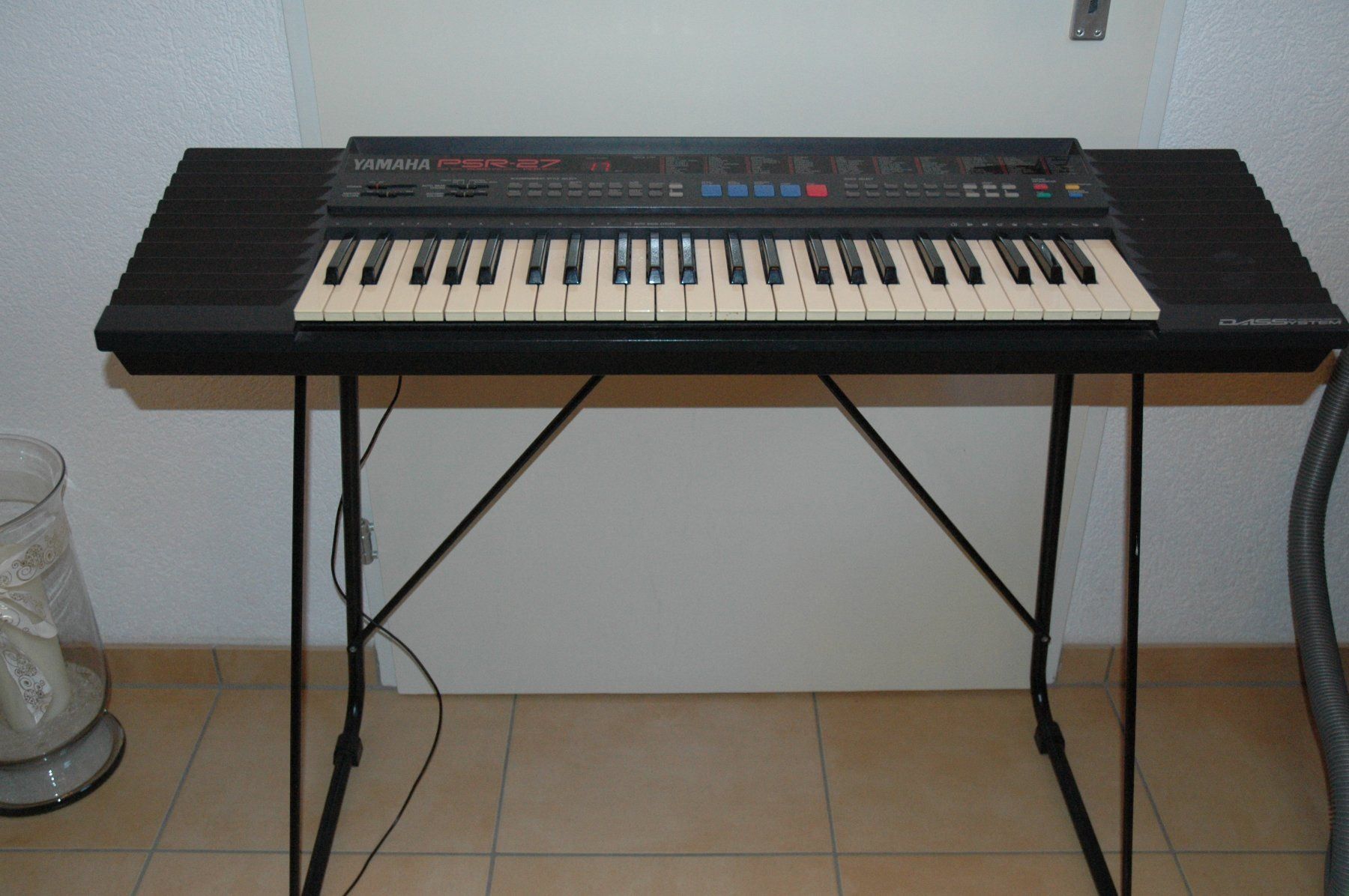 Keyboard Yamaha PSR 27 mit Ständer Kaufen auf Ricardo