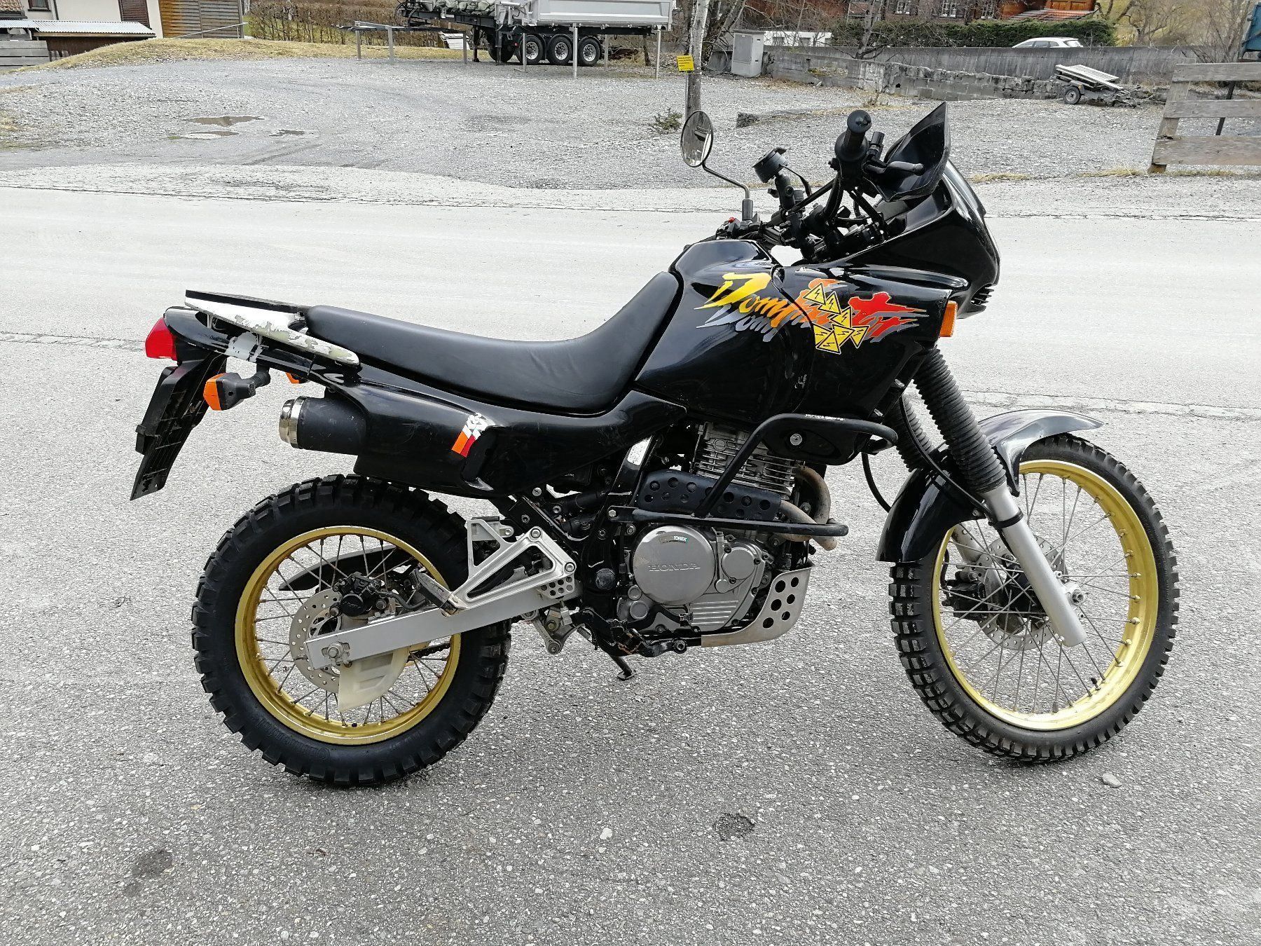Хонда nx 650 dominator
