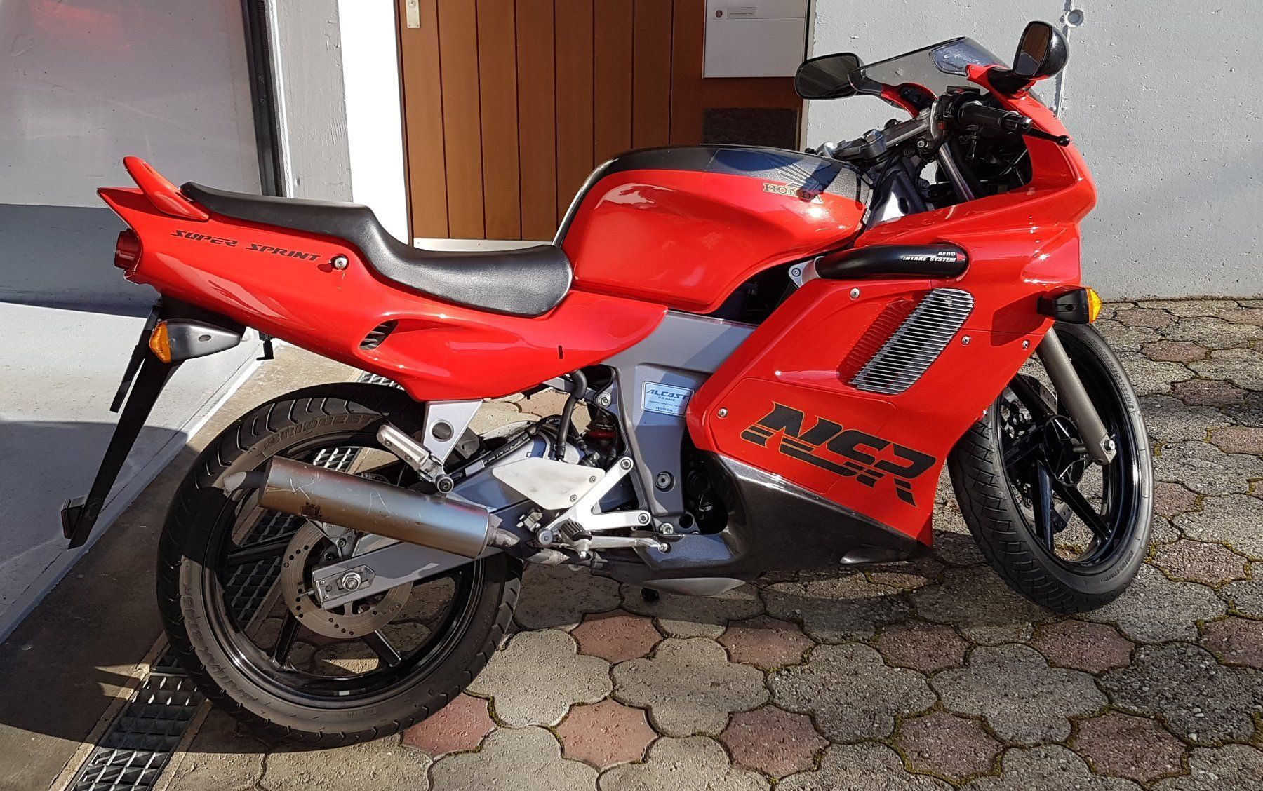 Honda nsr 125r