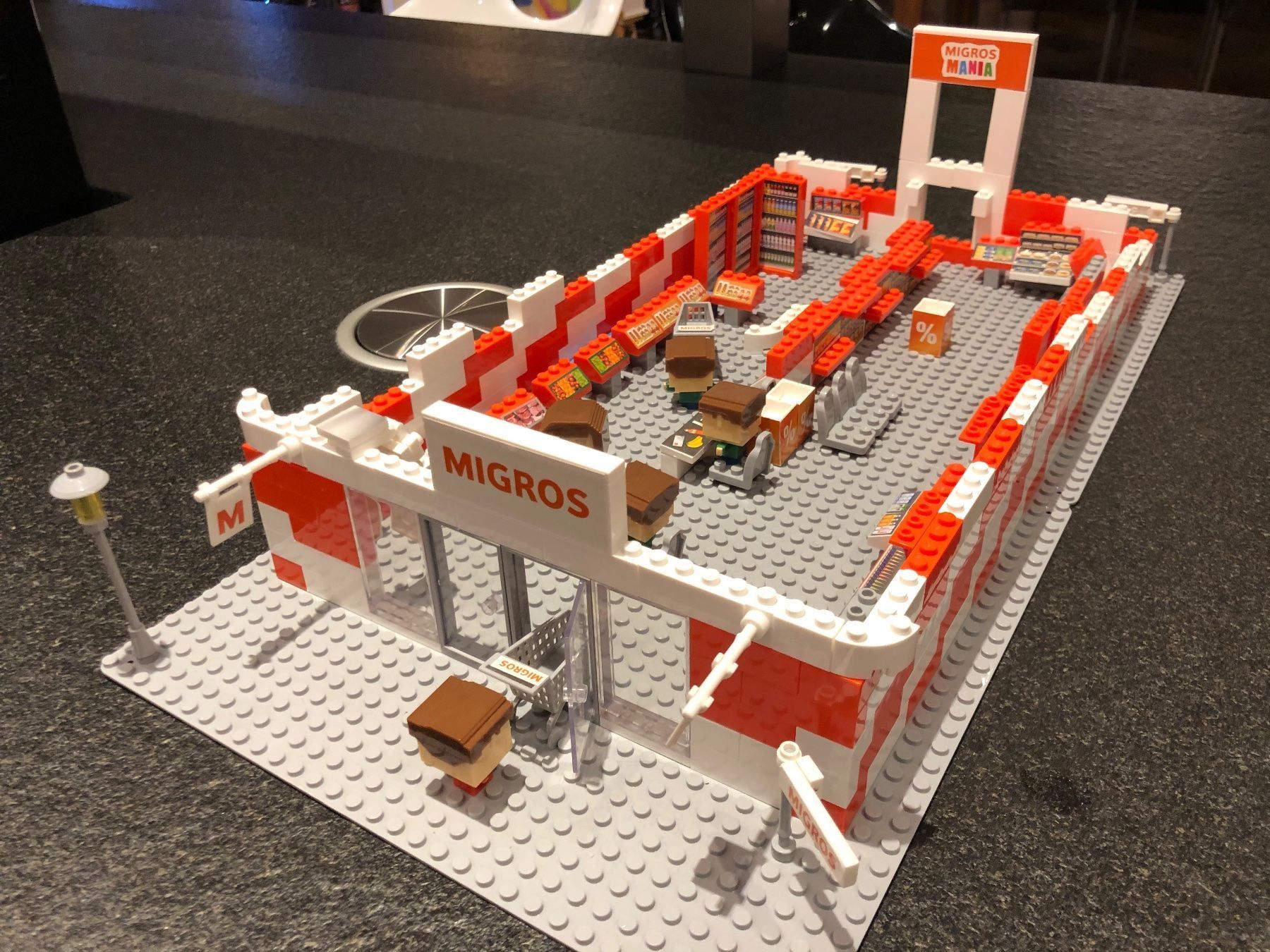 migros lego mario