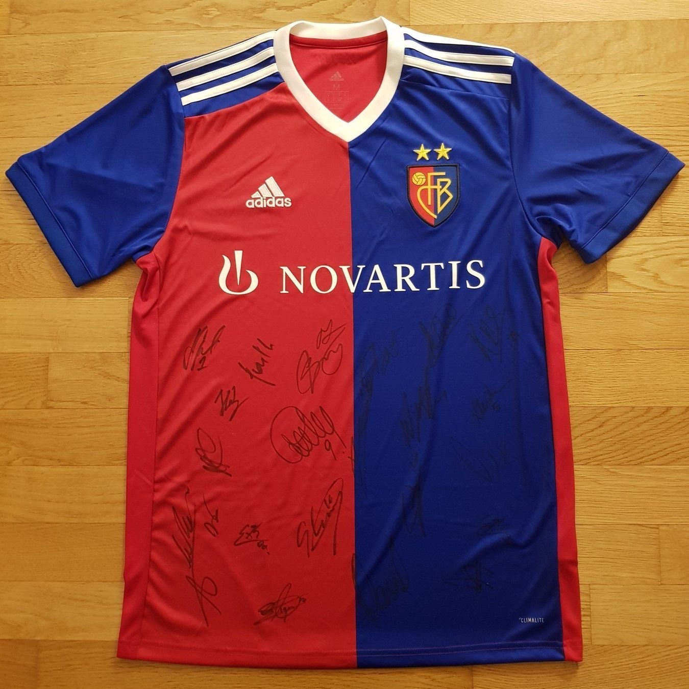 FC Basel Trikot 18/19 mit Unterschriften kaufen auf Ricardo