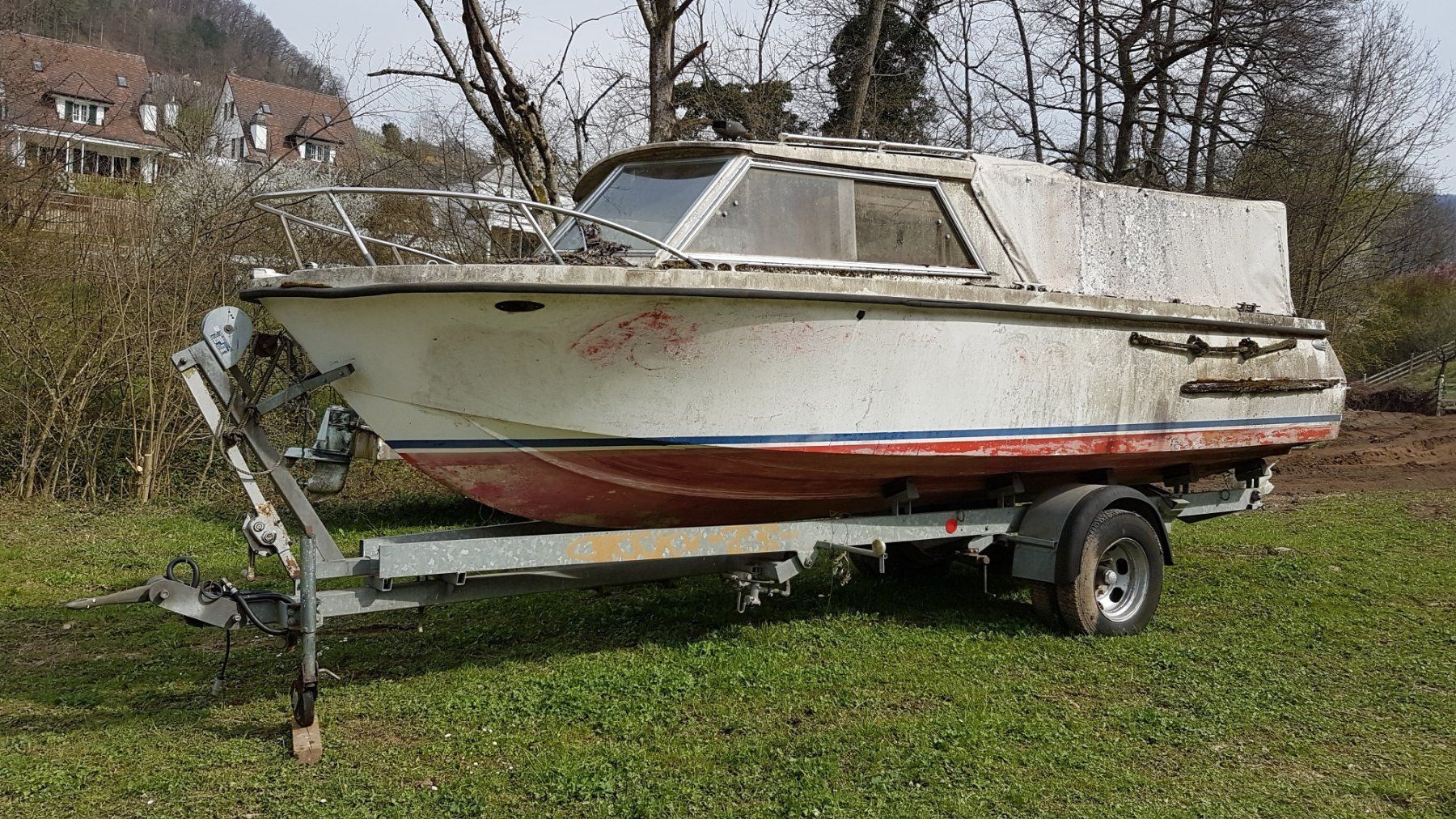 motorboot gebraucht mit trailer