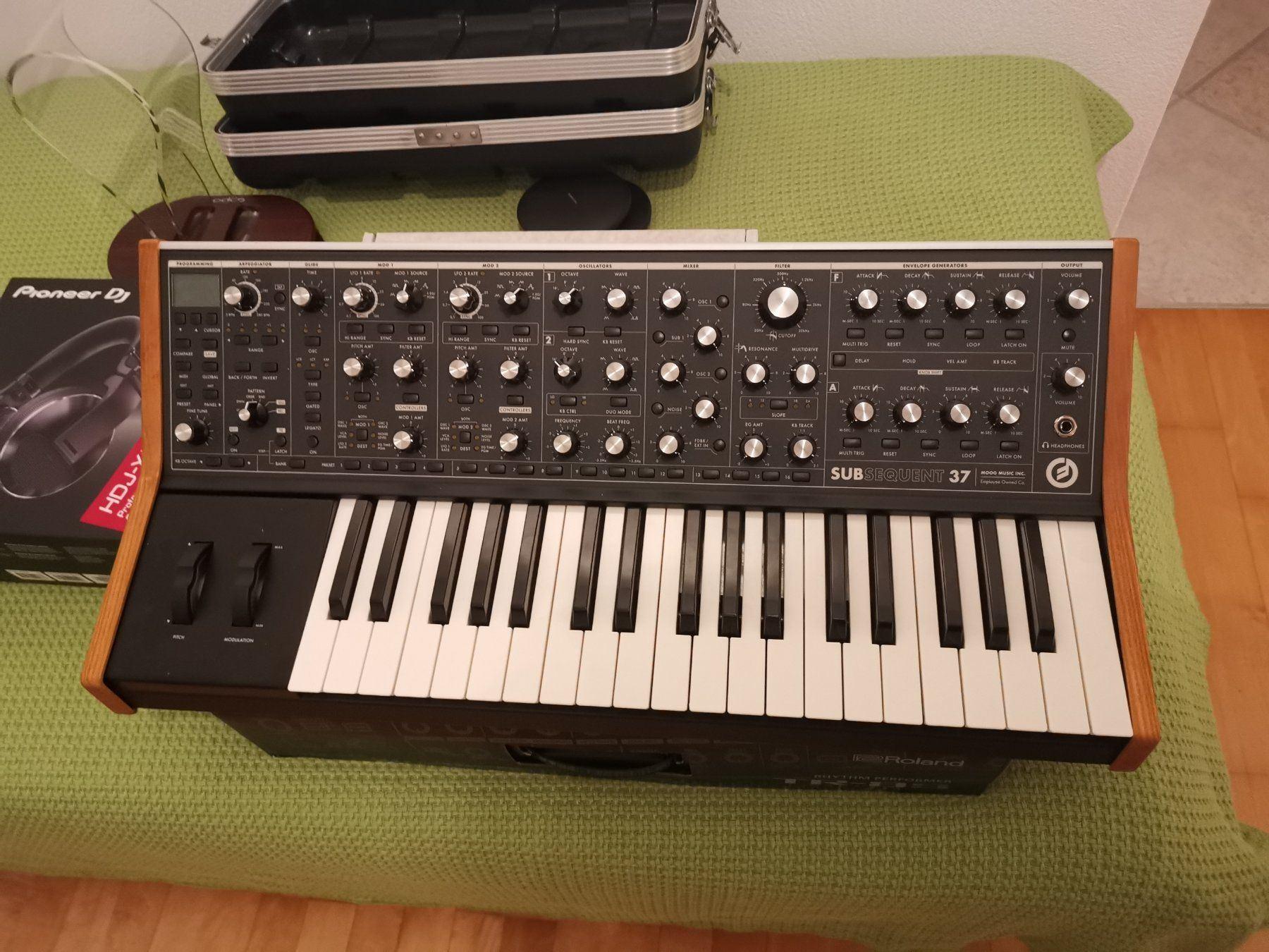 Как синхронизировать moog 37 с компьютером