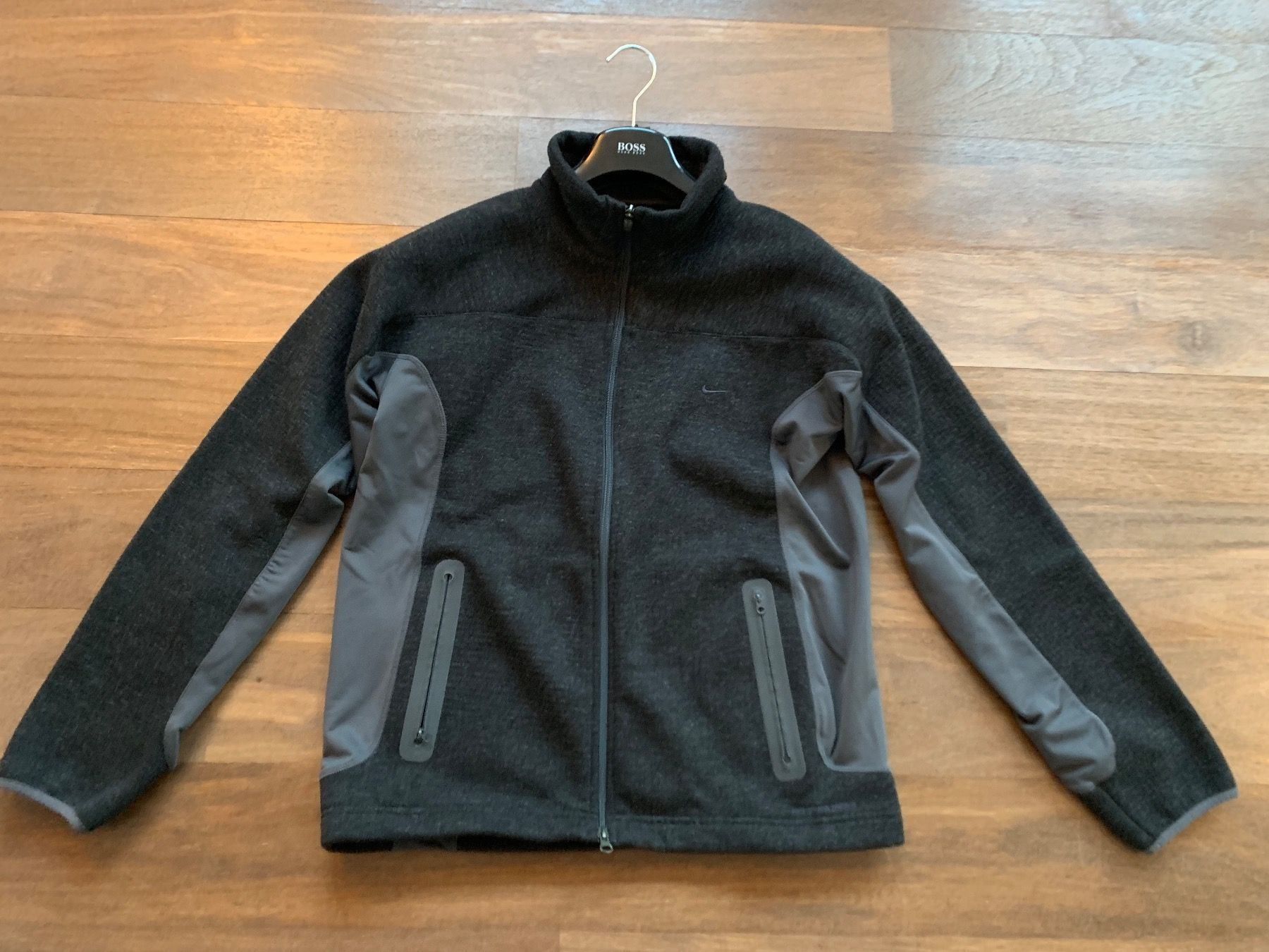 nike windstopper