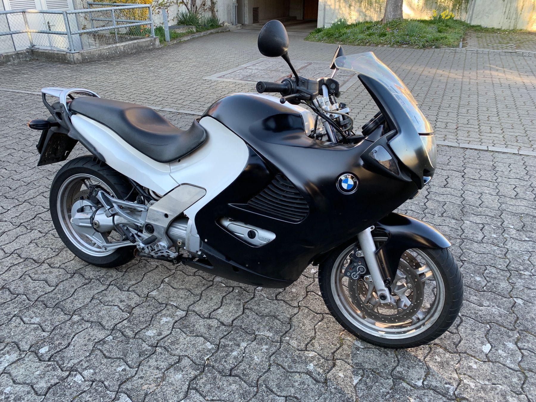 bmw k1200r price