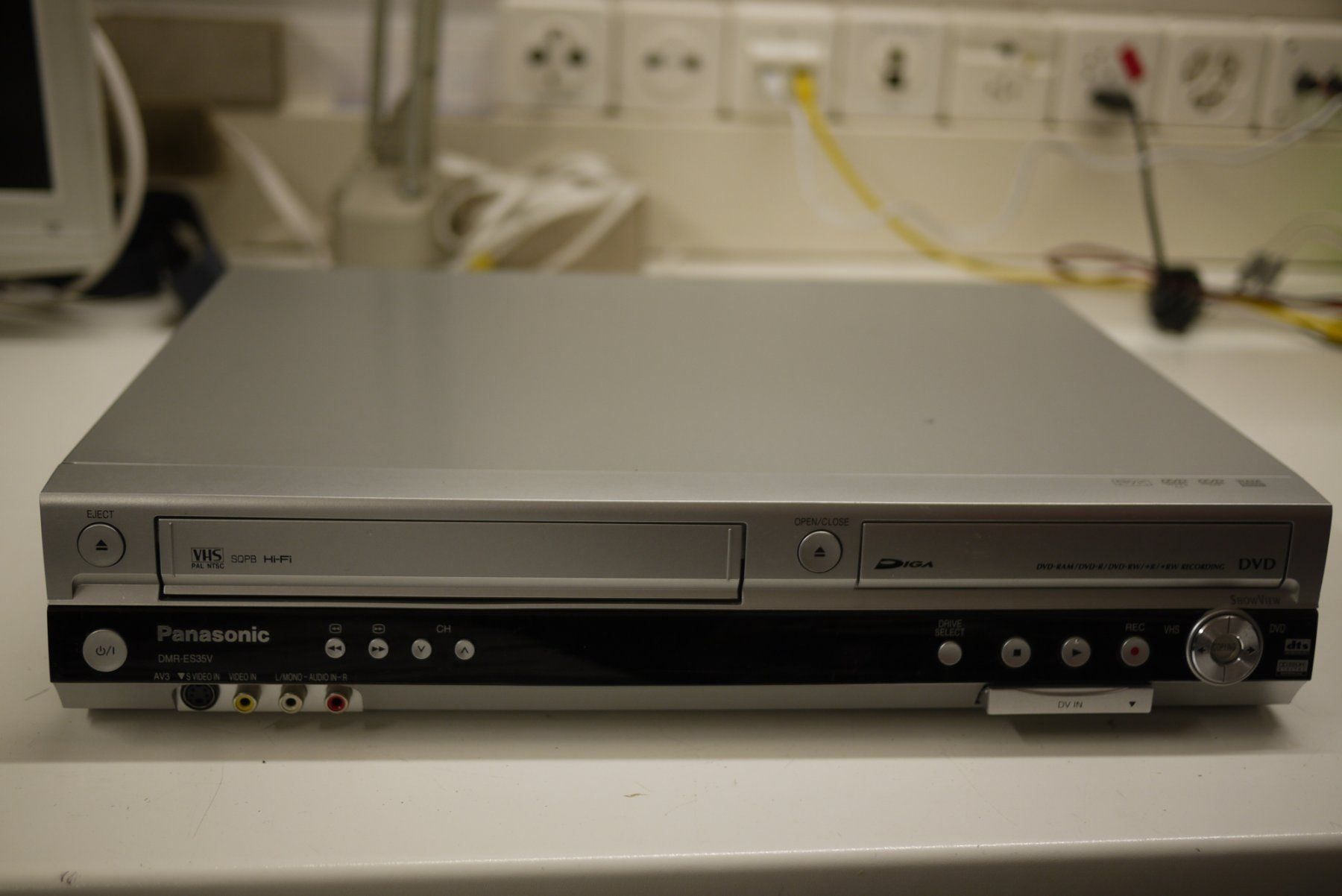 PANASONIC DMRES35 VHSDVD Kombi Kaufen auf Ricardo