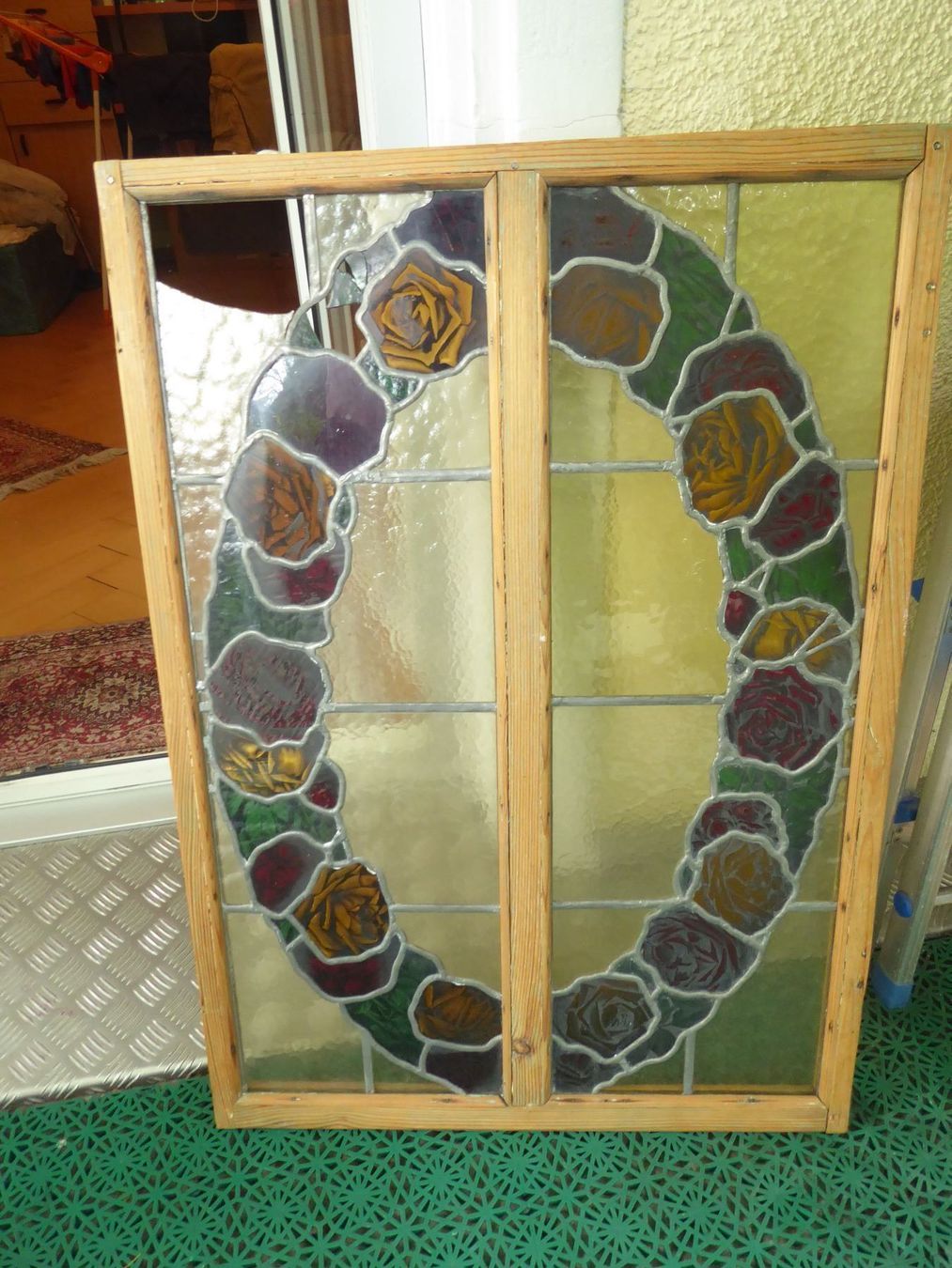schönes Fenster mit Blumen-Muster | Kaufen auf Ricardo