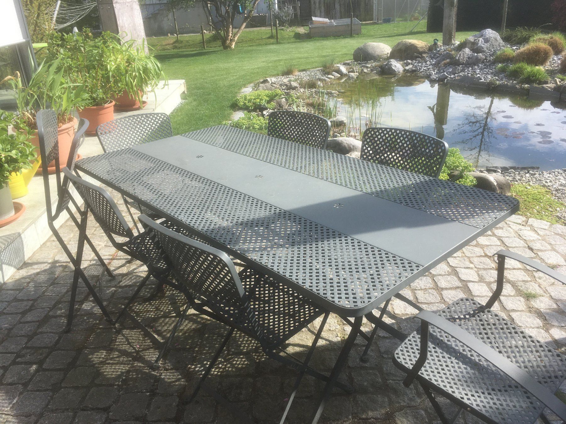 Gartentisch mit 8 passenden Stühlen Kaufen auf Ricardo