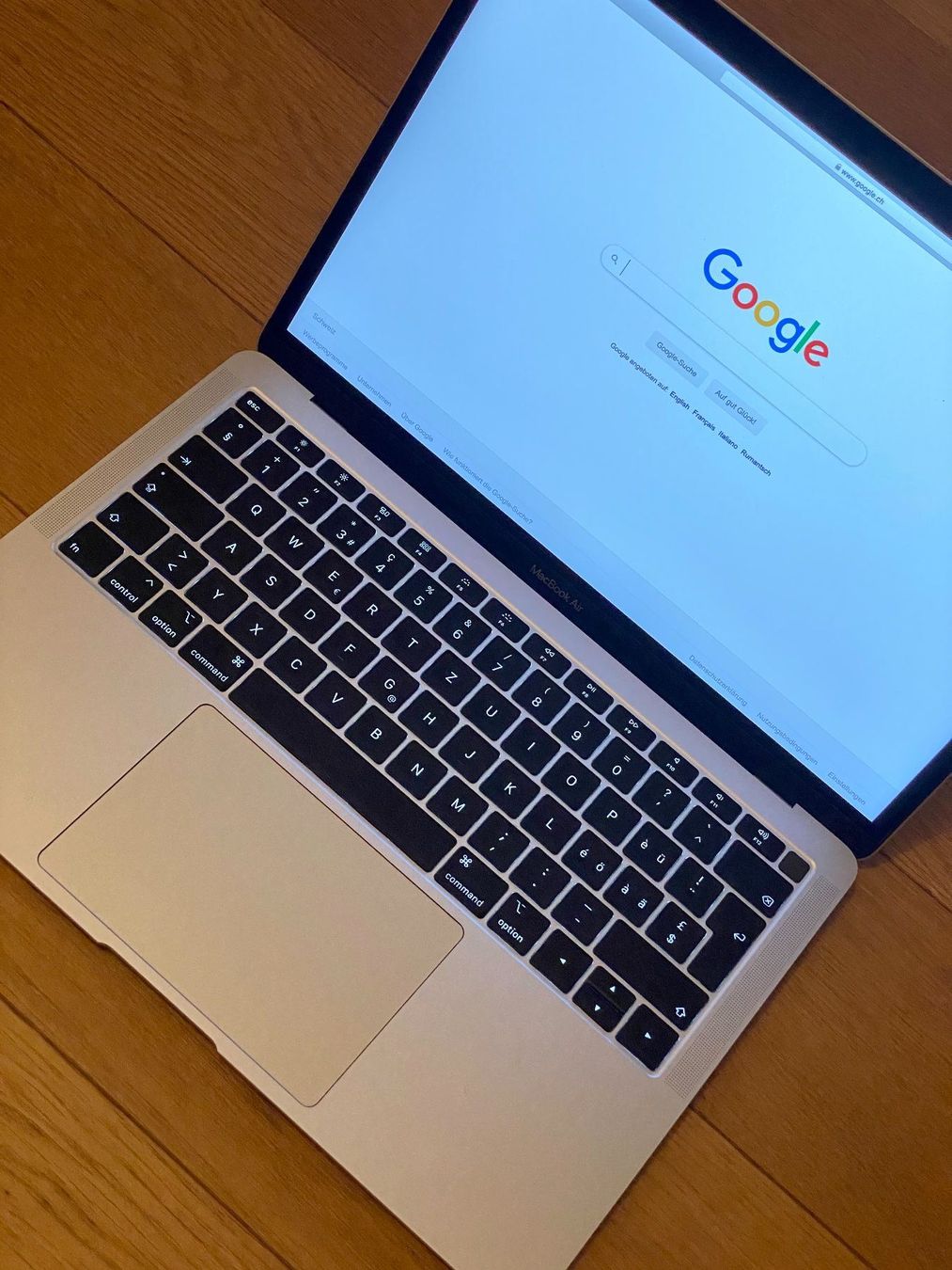 MacBook Air (Retina, 13inch, 2018) Kaufen auf Ricardo