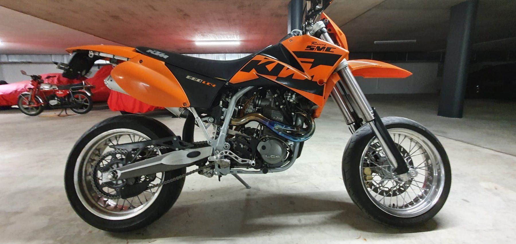 lc4 supermoto