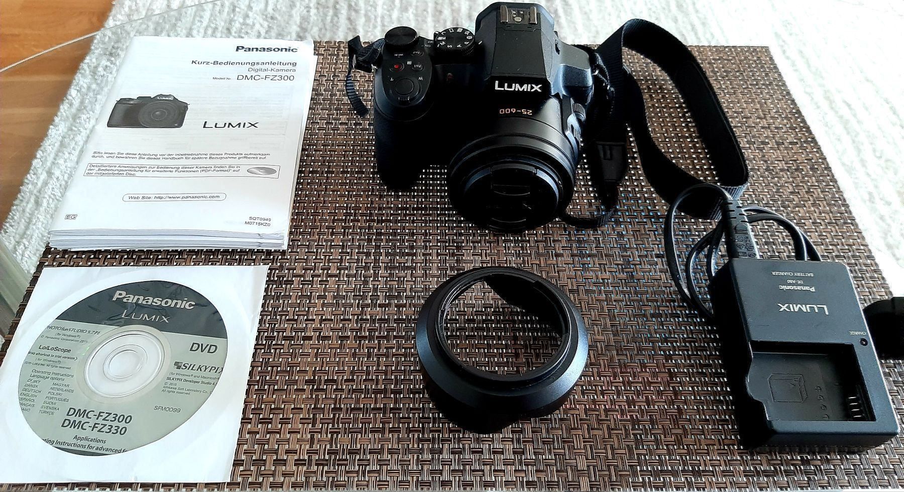 Panasonic Lumix FZ300 4K, Wifi,.. kaufen auf Ricardo