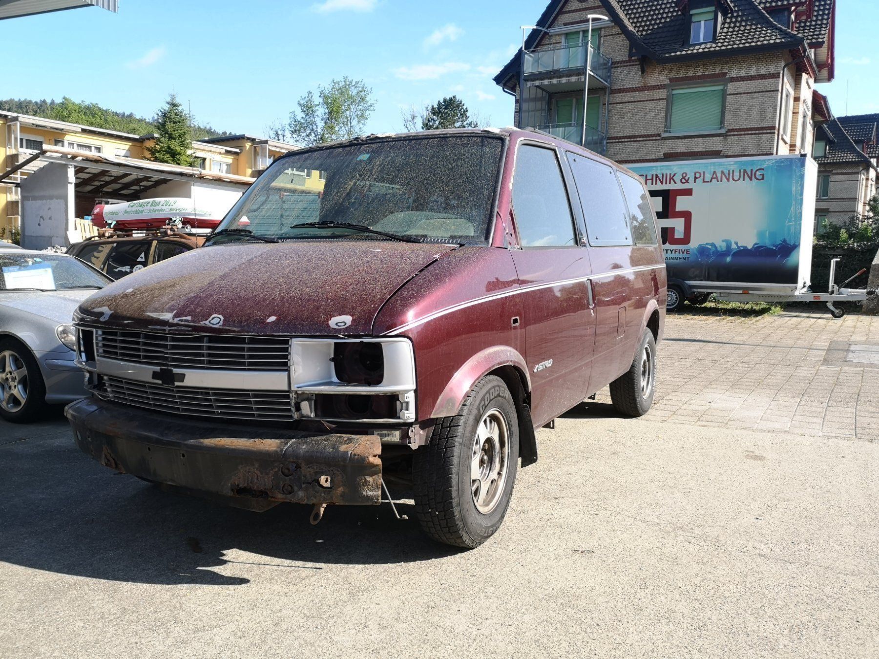 Chevrolet astro 1