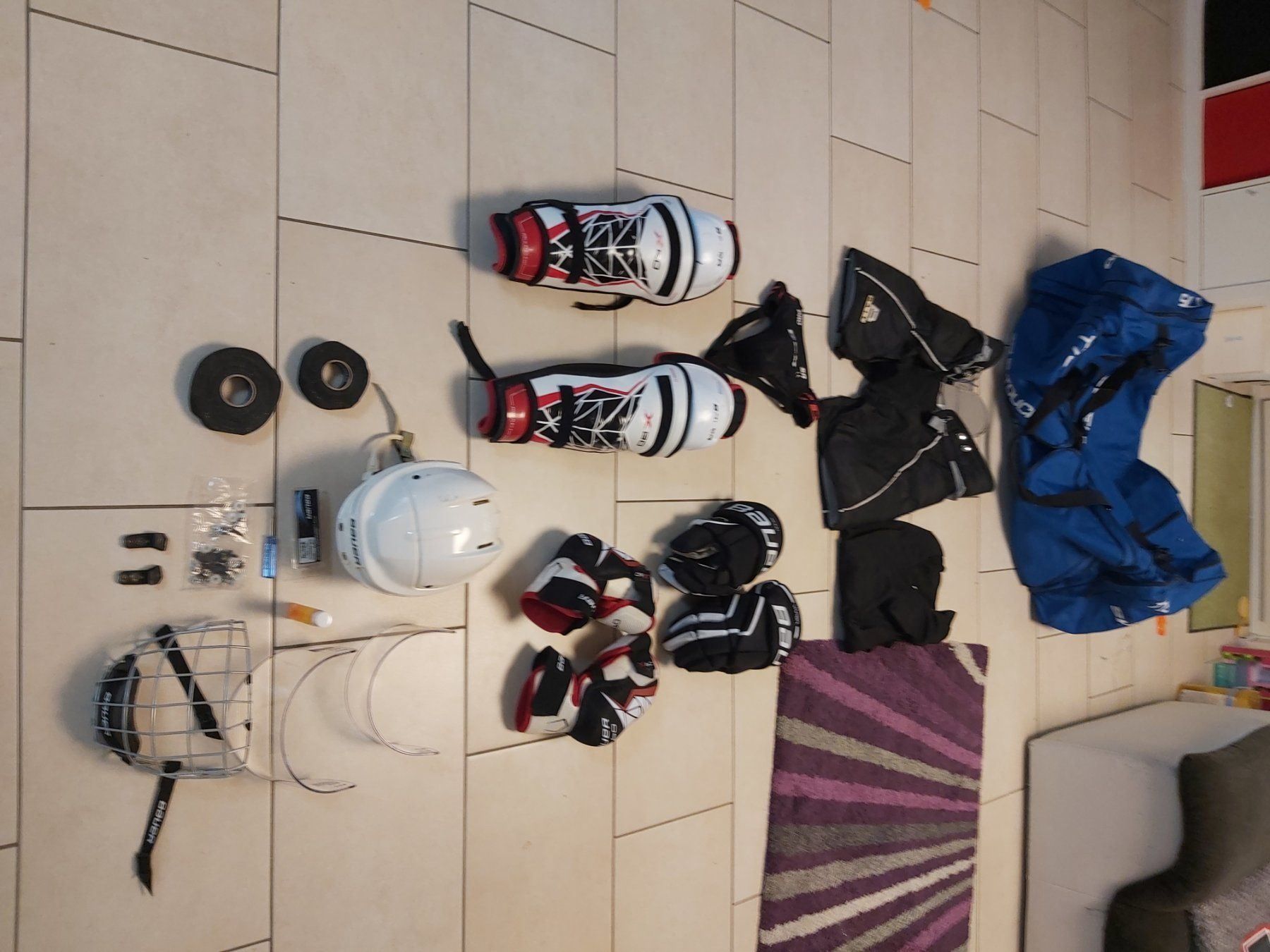 Hockey Ausrüstung-Set / Zubehör kaufen auf Ricardo