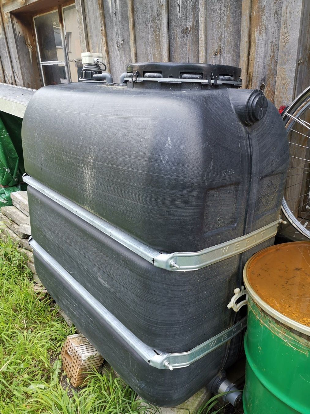 Wasser Tank 1000 Liter | Kaufen auf Ricardo