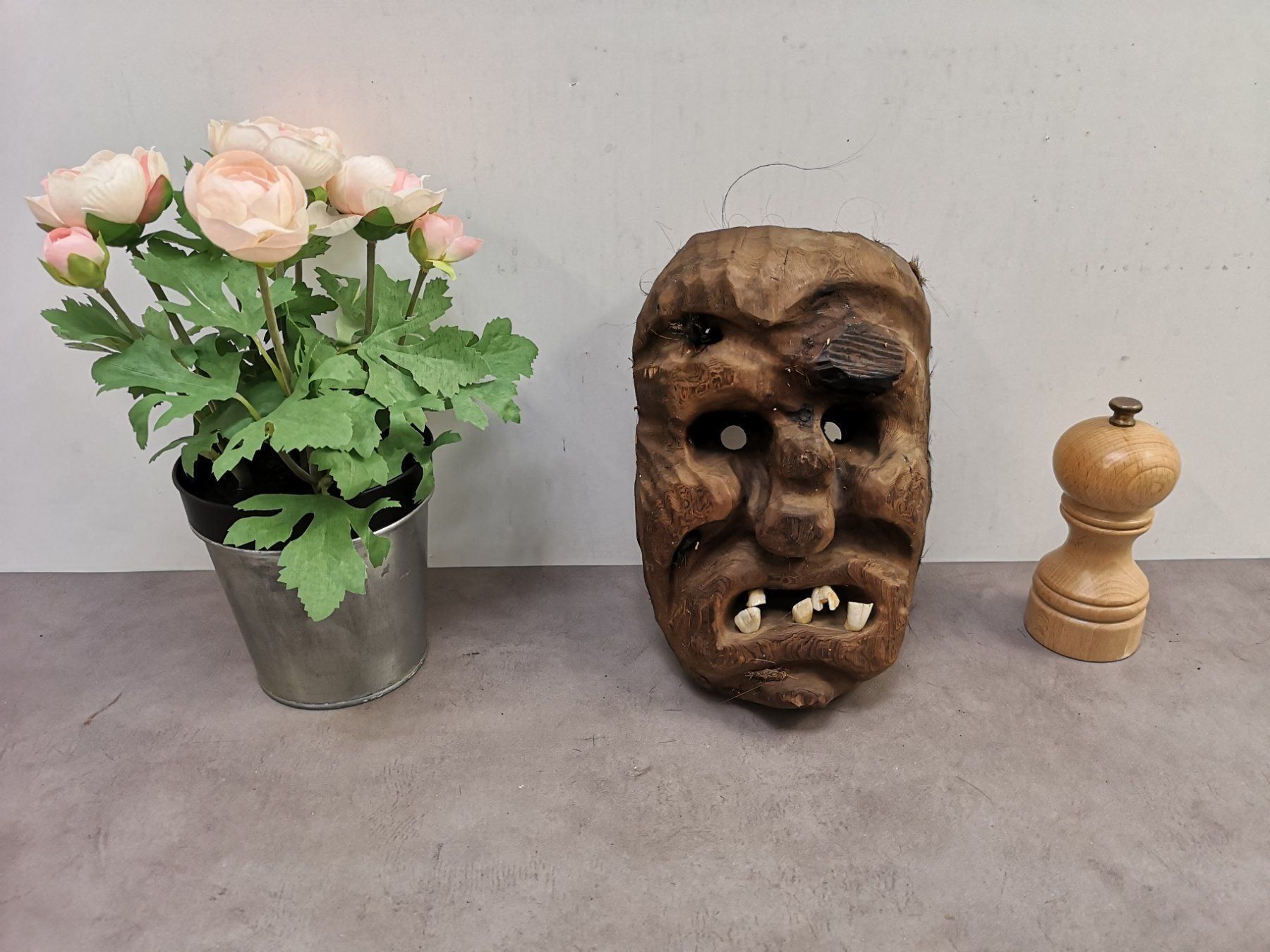 lotschentaler masken holz beule
